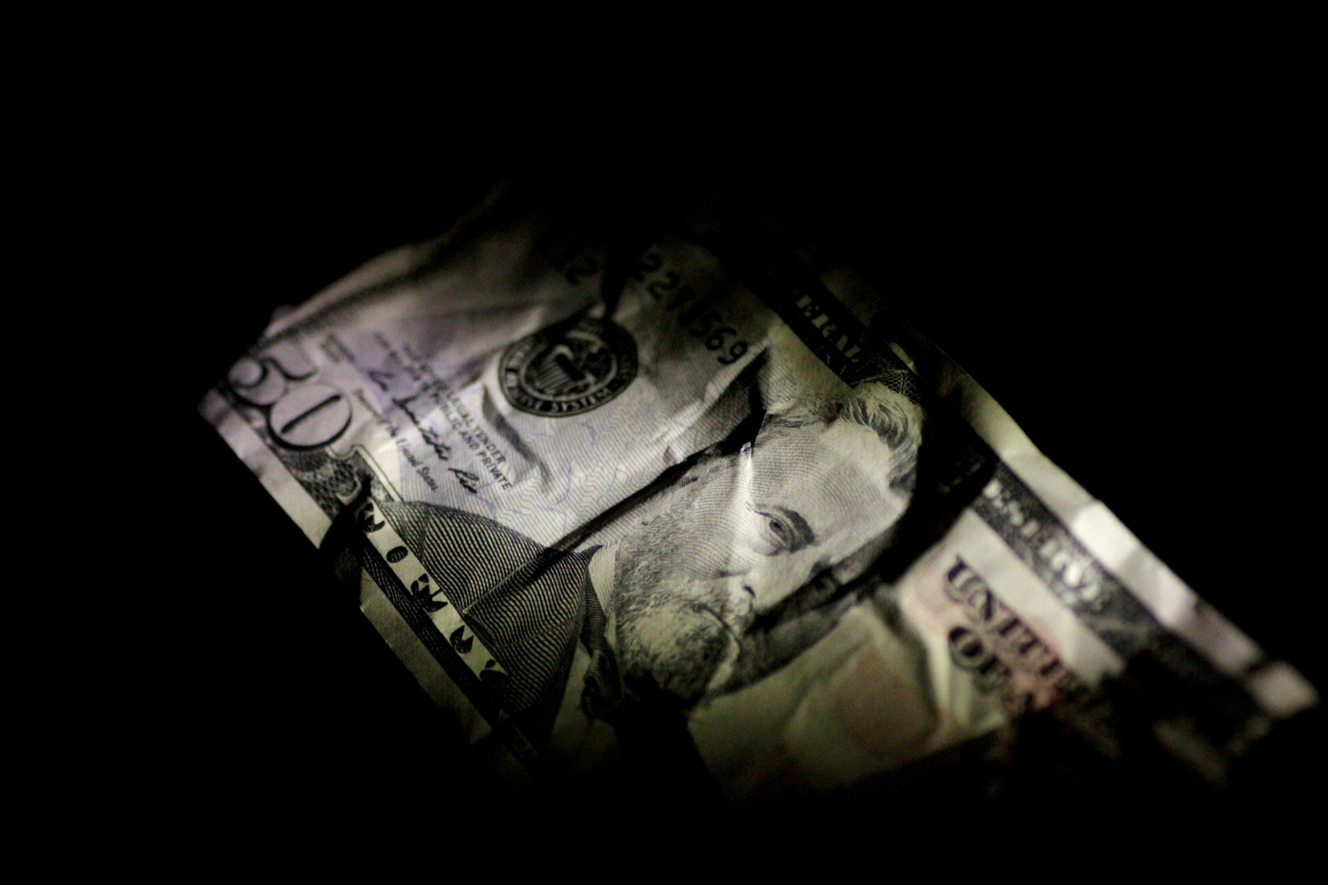 為何中國不以拋售美債作為武器？ 專家： 搬石頭砸自己腳