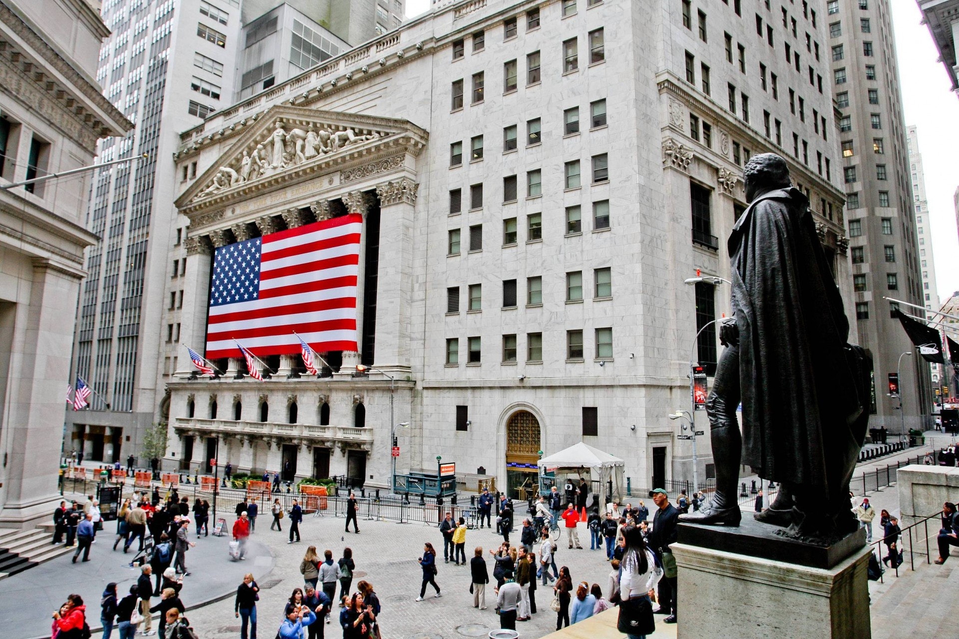 中國外交部稱,中方希望美方採取更加積極的措施,使兩國人員往來更加便利,進而為兩國各領域交流合作創造更好的條件。(資料圖片/視覺中國) 中國外交部稱,中方希望美方採取更加積極的措施,使兩國人員往來更加便利,進而為兩國各領域交流合作創造更好的條件。(資料圖片/視覺中國)