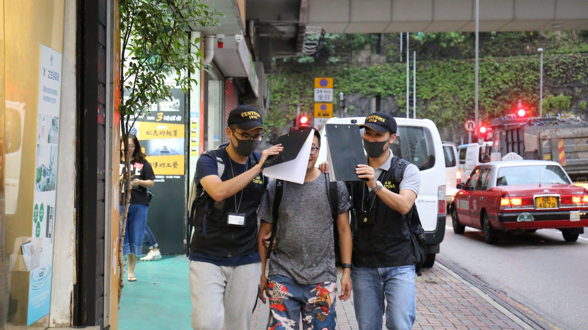【車房劏客】首宗汽車維修涉違反商品說明條例 車房董事被捕 【車房劏客】首宗汽車維修涉違反商品說明條例 車房董事被捕