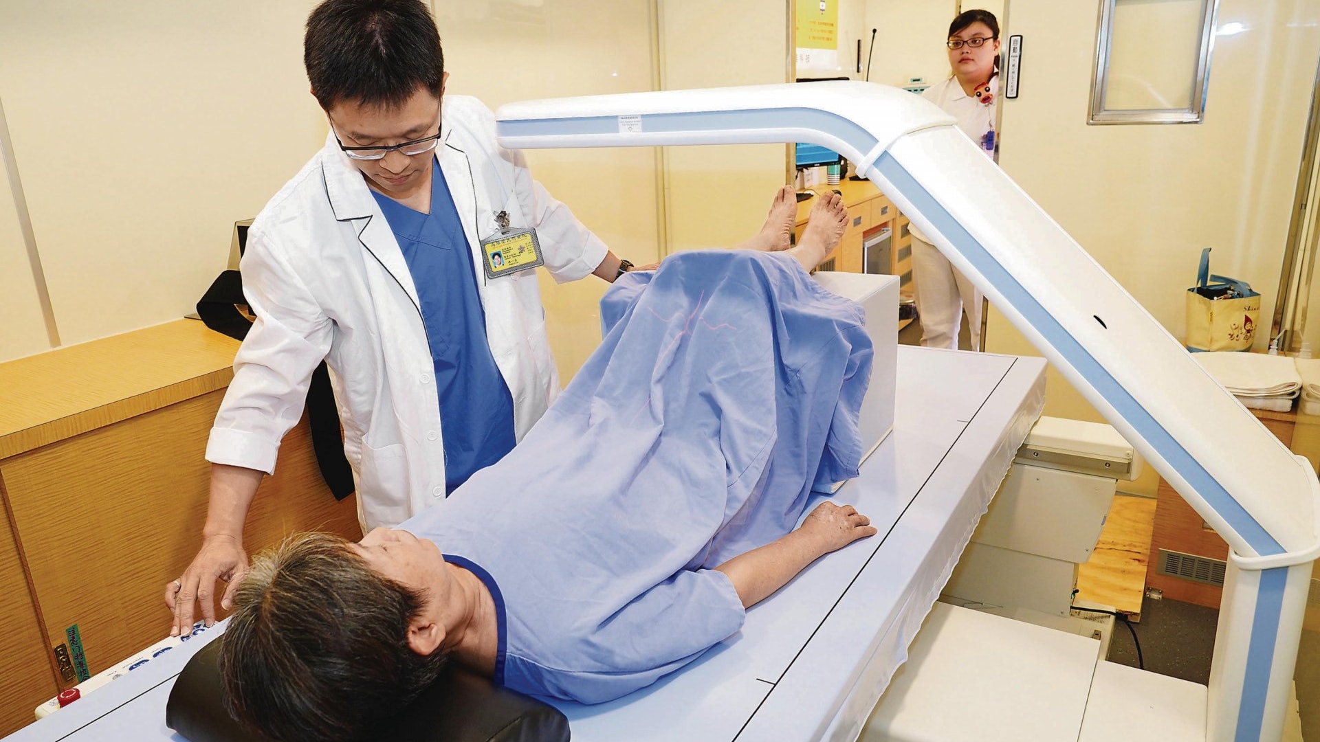 【台灣健保】病有所醫 產業有道 香港可借鑑全民健保經驗? 【台灣健保】病有所醫 產業有道 香港可借鑑全民健保經驗?
