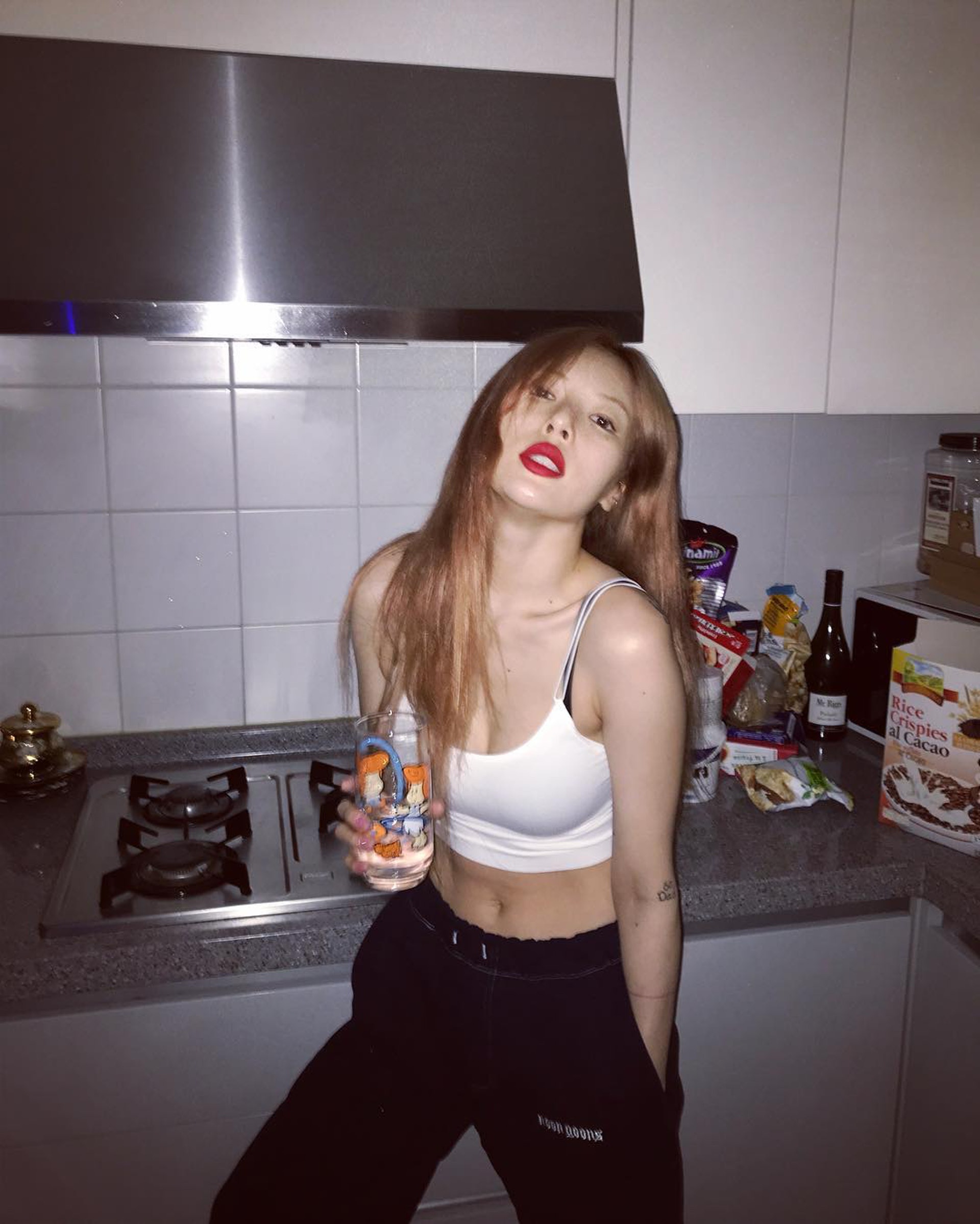 火辣!(IG圖片/@hyunah_aa) 火辣!(IG圖片/@hyunah_aa)