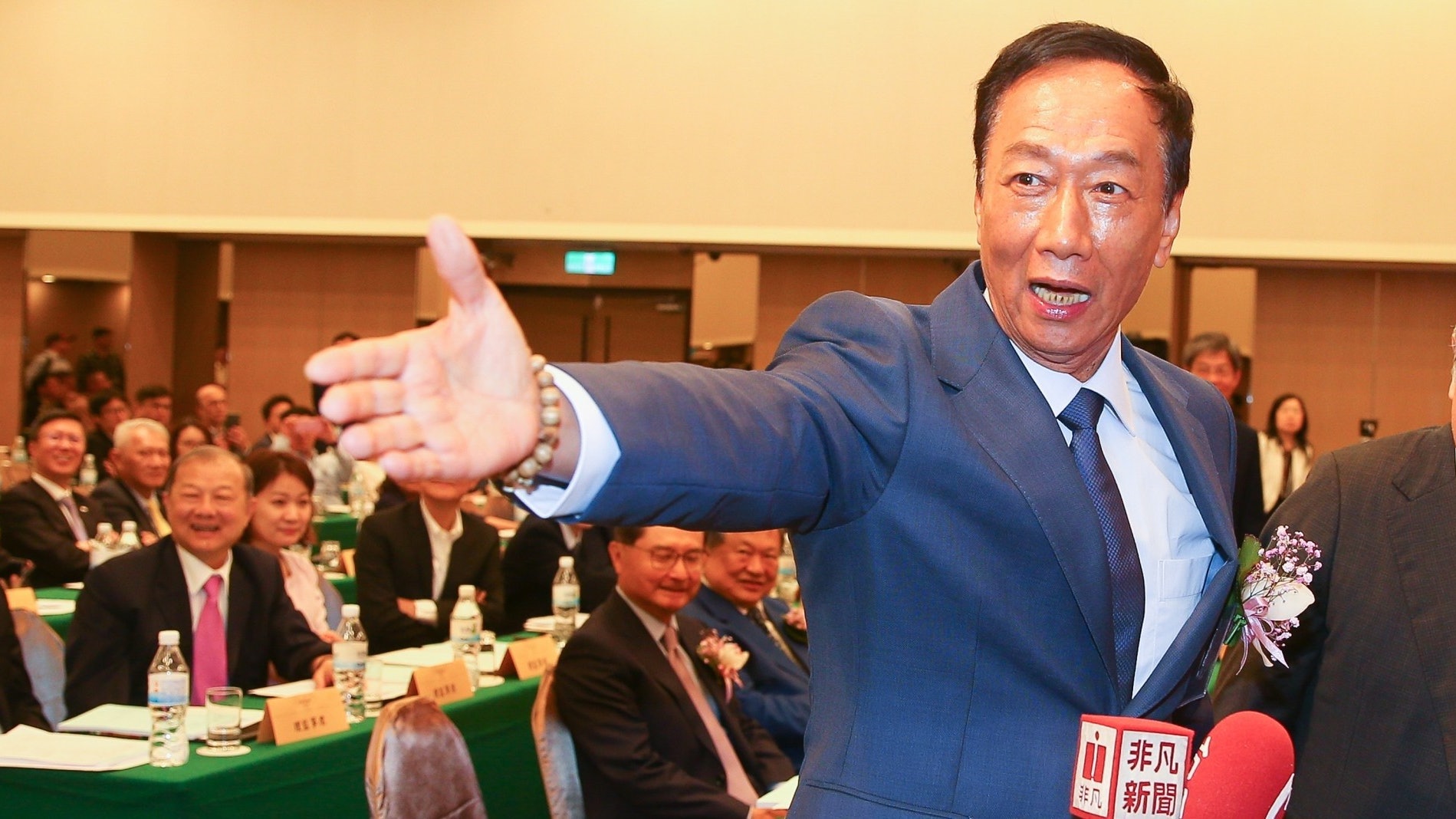 【2020台灣大選】郭台銘提閣揆人選三條件:要求每日工作16小時 【2020台灣大選】郭台銘提閣揆人選三條件:要求每日工作16小時