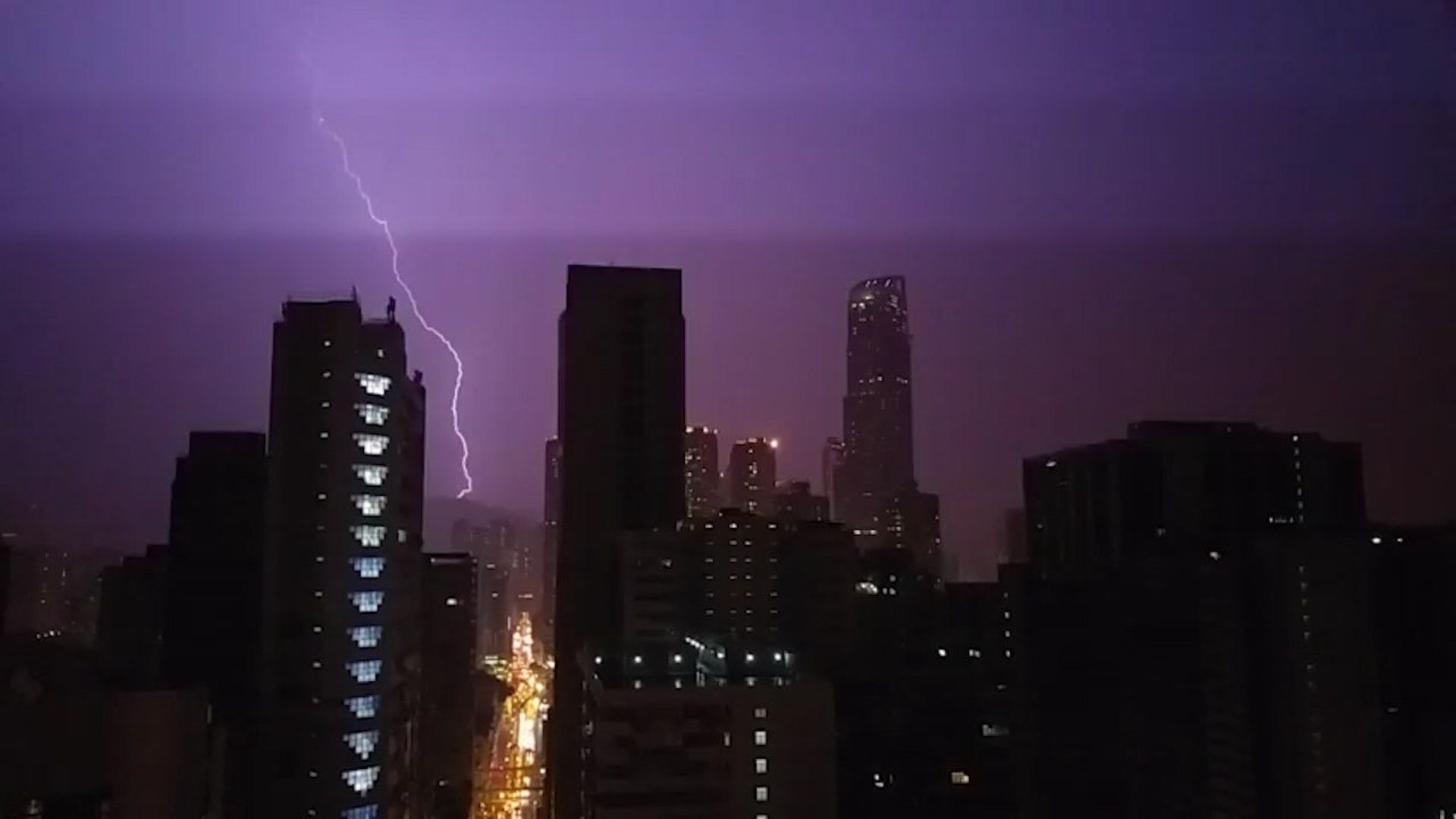 遭到雷擊,可以致命。(資料圖片) 遭到雷擊,可以致命。(資料圖片)
