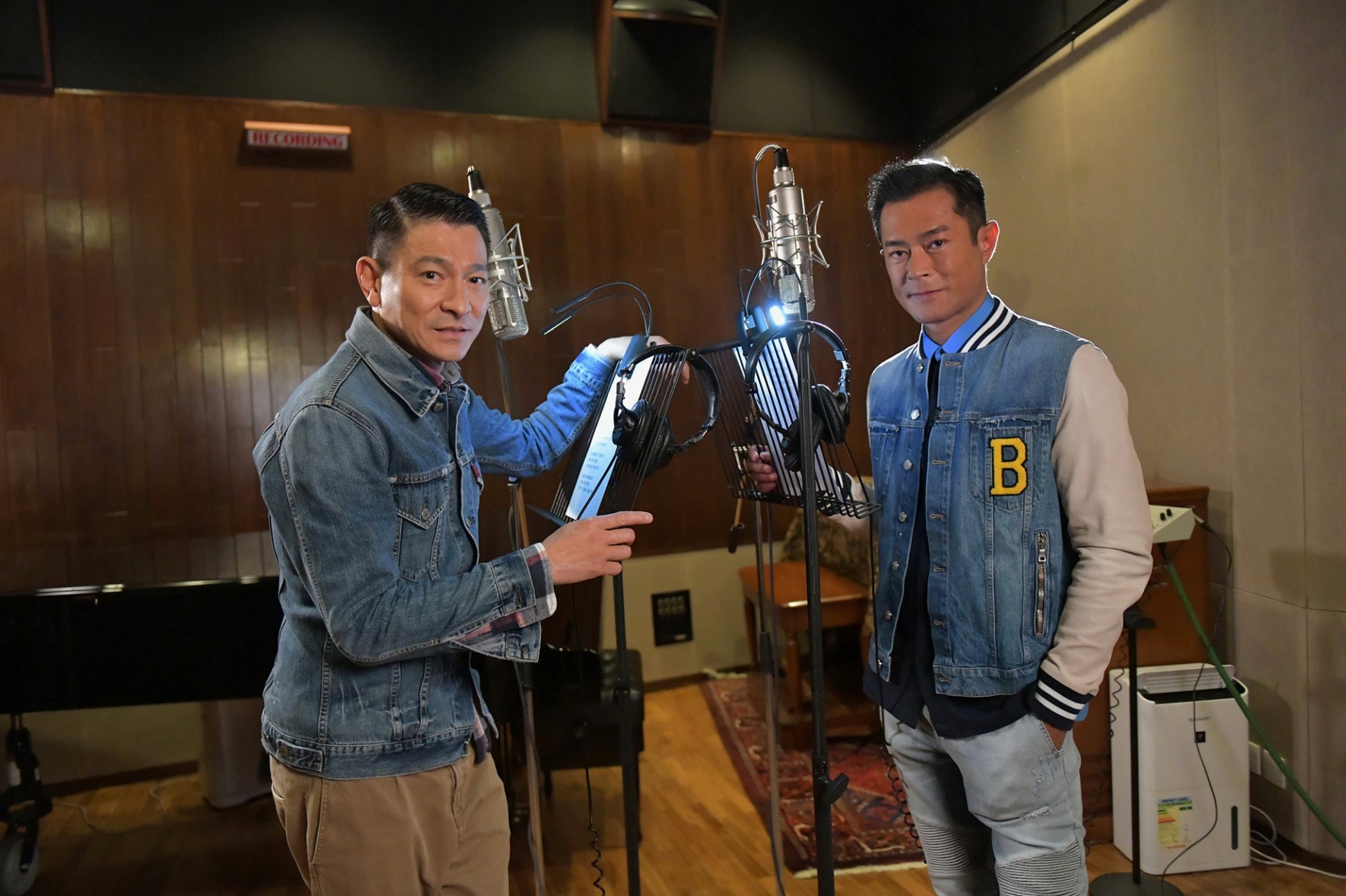 古天樂笑說今次合唱自己得0分,而劉德華就有100分!(電影公司提供) 古天樂笑說今次合唱自己得0分,而劉德華就有100分!(電影公司提供)