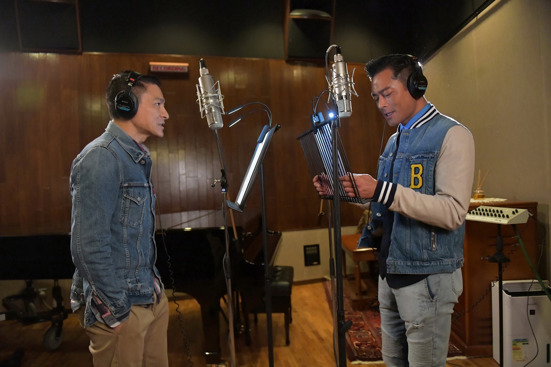 劉德華和古天樂首度合作唱歌。(電影公司提供)