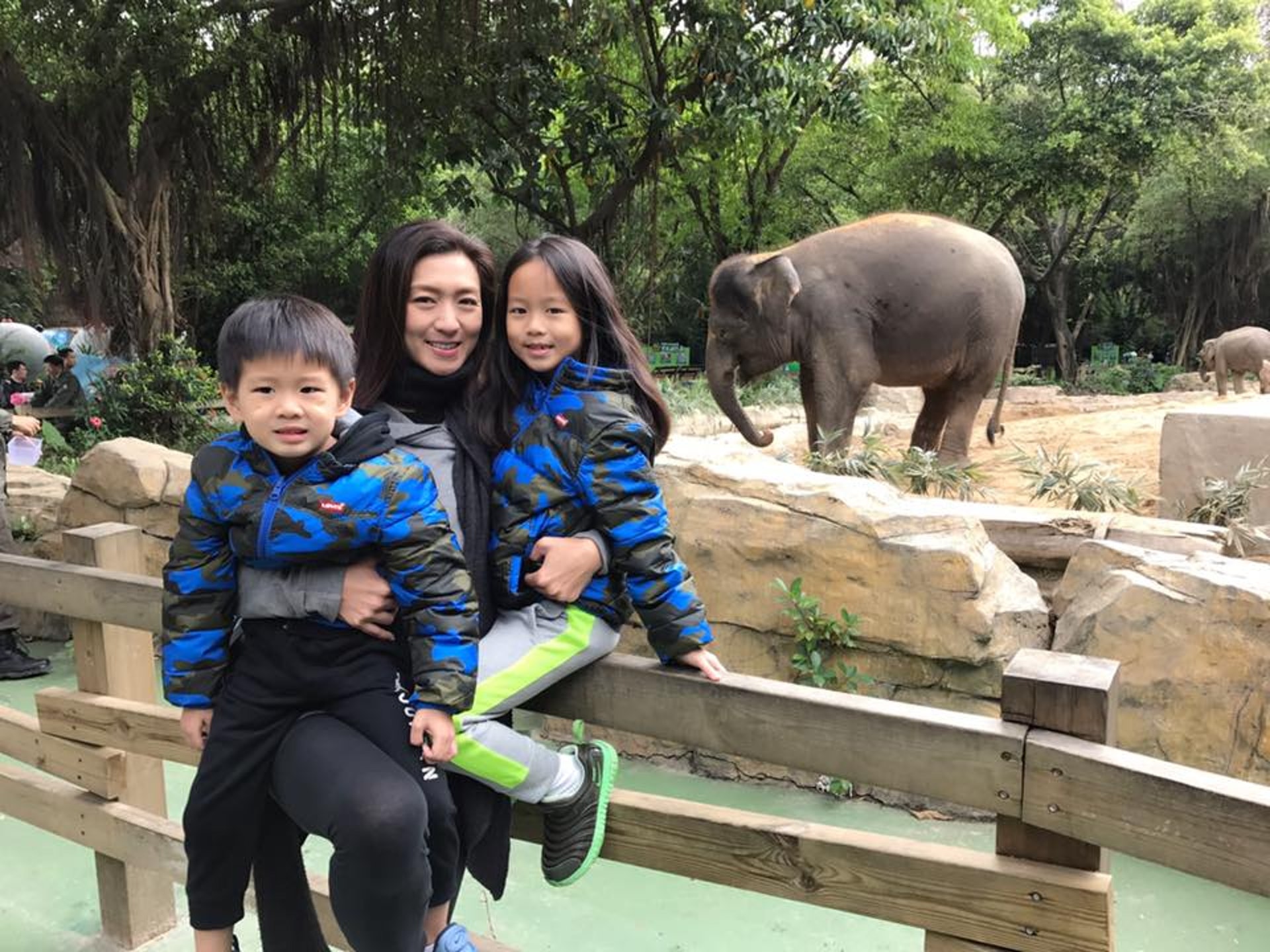 姚嘉妮一對子女亦會共同撫養。(網上圖片) 姚嘉妮一對子女亦會共同撫養。(網上圖片)