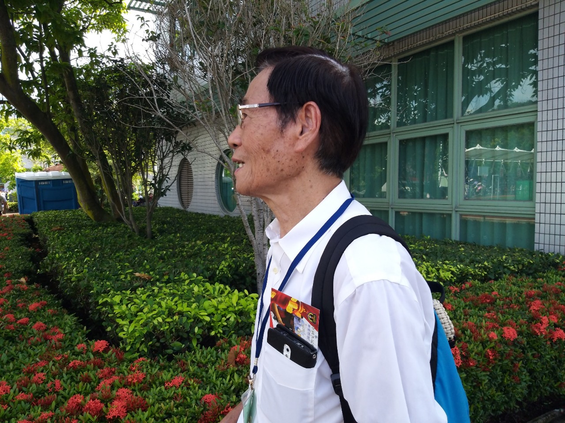 黃先生跟隨區議員來參觀,覺得軍艦很先進,中國發展很好。(王珮殷攝) 黃先生跟隨區議員來參觀,覺得軍艦很先進,中國發展很好。(王珮殷攝)