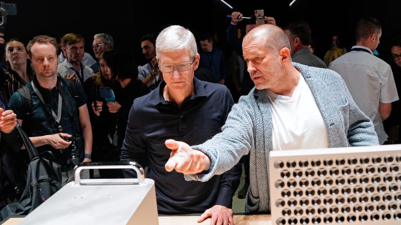 蘋果首席設計師 Jony Ive 離職因老闆不重視?Tim Cook回應:荒謬 蘋果首席設計師 Jony Ive 離職因老闆不重視?Tim Cook回應:荒謬