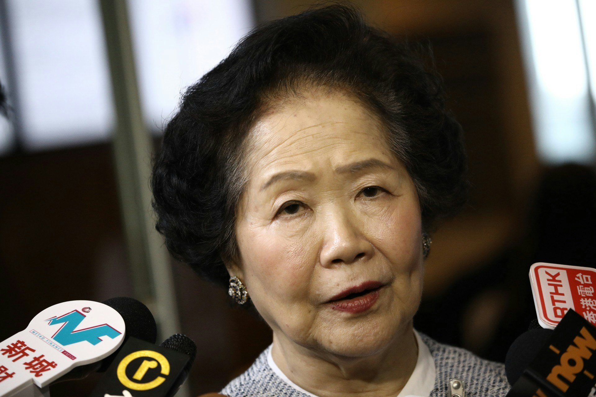 陳方安生認為,特首林鄭月娥和官員應想想年輕人認為使用暴力是唯一抗爭的選擇,認為最主要原因是因過去兩星期雖有兩次逾百萬人遊行,林鄭不僅無露面,更無回應示威者五項訴求。(盧翊銘攝) 陳方安生認為,特首林鄭月娥和官員應想想年輕人認為使用暴力是唯一抗爭的選擇,認為最主要原因是因過去兩星期雖有兩次逾百萬人遊行,林鄭不僅無露面,更無回應示威者五項訴求。(盧翊銘攝)
