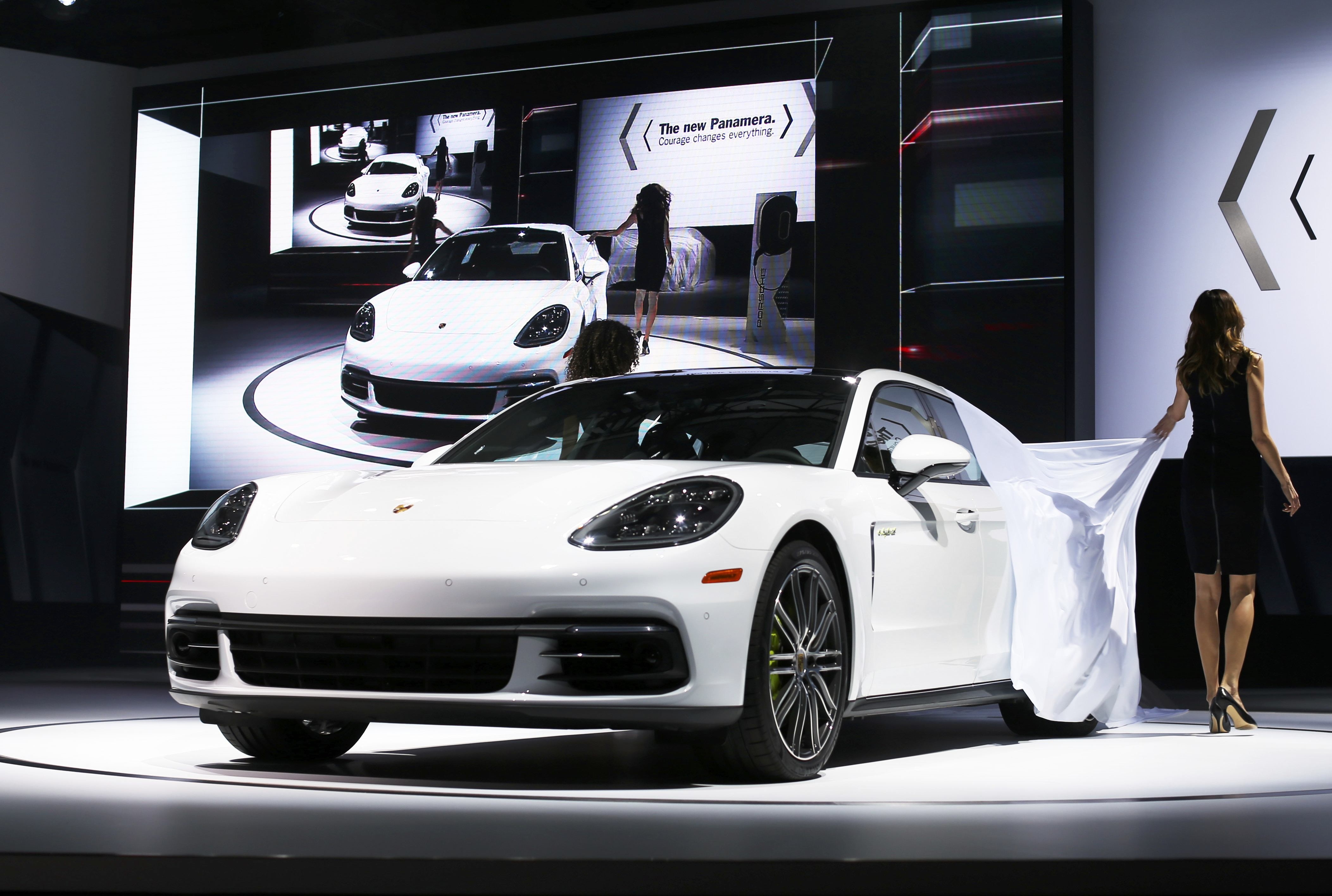 中國對人民幣130萬元以上汽車徵收10%消費稅