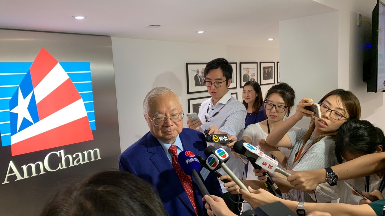 胡應湘:香港應把握大灣區機會 方能確保未來經濟發展 胡應湘:香港應把握大灣區機會 方能確保未來經濟發展