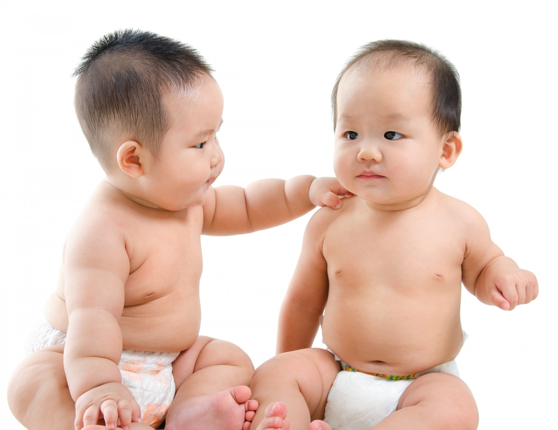 每個小孩都會對身體好奇,Elia建議爸媽主動與小孩進行性教育。 每個小孩都會對身體好奇,Elia建議爸媽主動與小孩進行性教育。