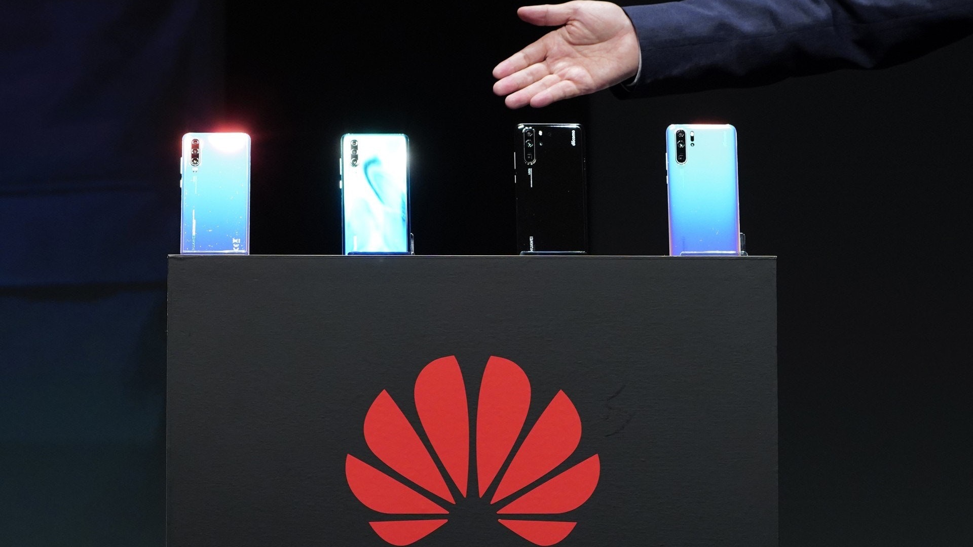華為手機原來未甩難!特朗普放寬禁令仍不能用Google Android? 華為手機原來未甩難!特朗普放寬禁令仍不能用Google Android?