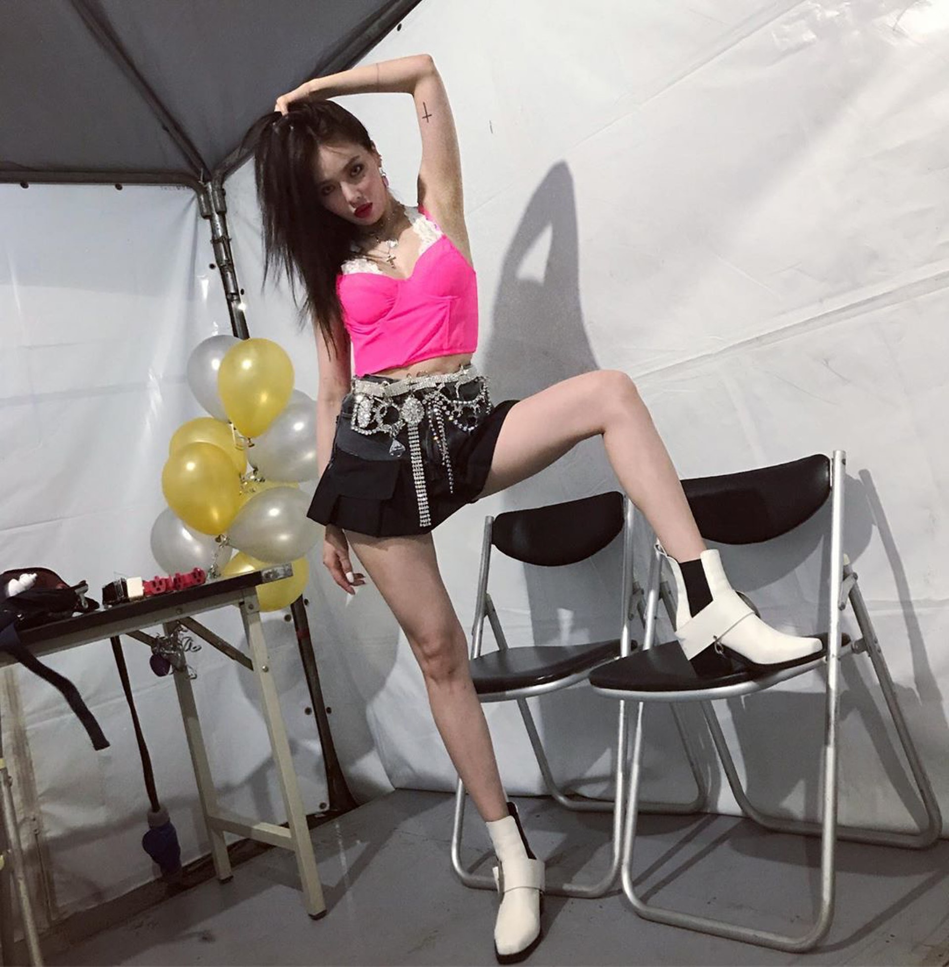 泫雅一出場令全場粉絲瘋狂!(IG/@hyunah_aa) 泫雅一出場令全場粉絲瘋狂!(IG/@hyunah_aa)
