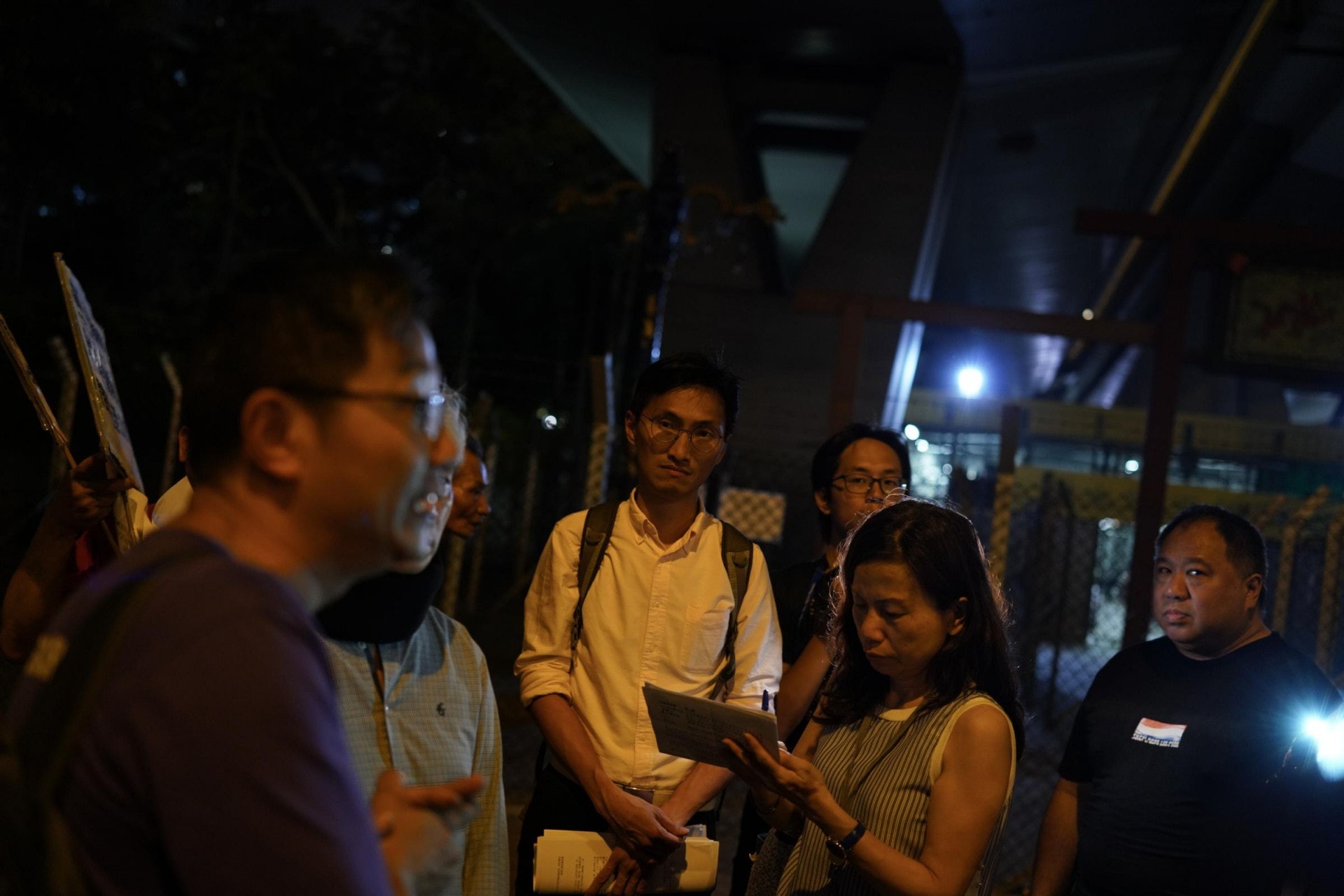 吳衛東早前向立法會議員說明深水埗無家者的情況,也分享了現時部分非政府組織的協助措施。(高仲明攝) 吳衛東早前向立法會議員說明深水埗無家者的情況,也分享了現時部分非政府組織的協助措施。(高仲明攝)