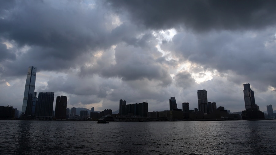 【今日天氣】周五炎熱有驟雨　未來幾日天晴酷熱