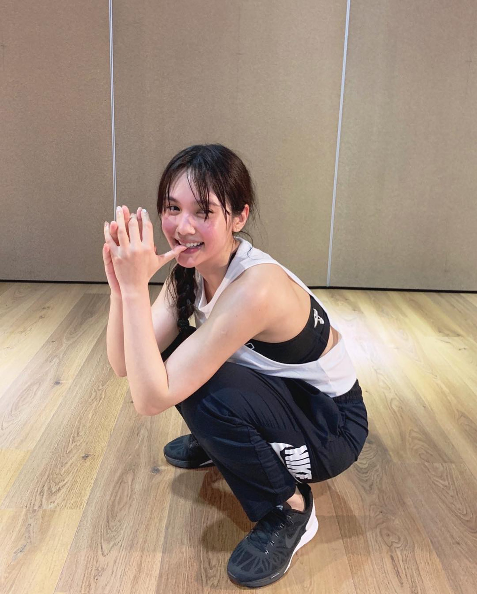 Rainie經常在IG Post自己做Gym的相。(IG@rainie77) Rainie經常在IG Post自己做Gym的相。(IG@rainie77)