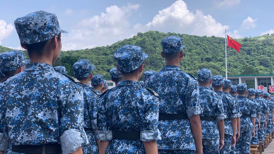 青少年軍夏令營開幕 參與學生對解放軍生活好奇、冀成警察 青少年軍夏令營開幕 參與學生對解放軍生活好奇、冀成警察