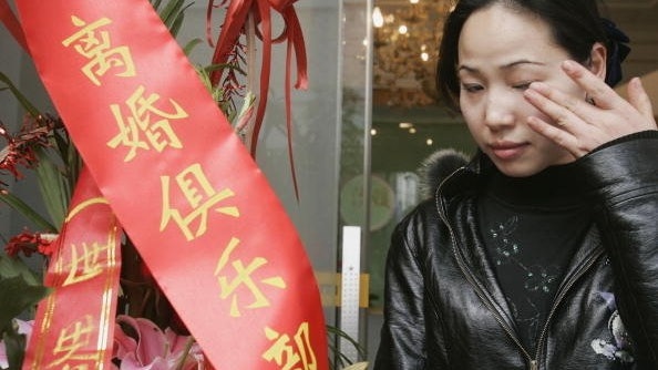 婚外情致內地離婚率飆升 催生「小三」勸退師收費十萬起 婚外情致內地離婚率飆升 催生「小三」勸退師收費十萬起