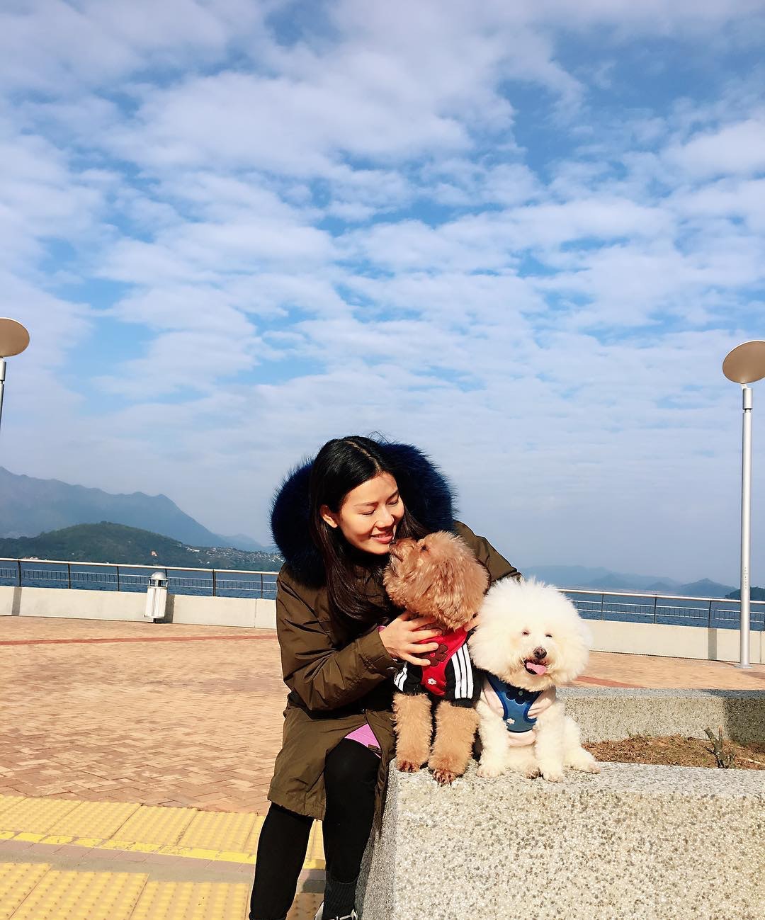 張美妮視愛犬「叻叻」為自己的兒子。(張美妮IG圖片) 張美妮視愛犬「叻叻」為自己的兒子。(張美妮IG圖片)