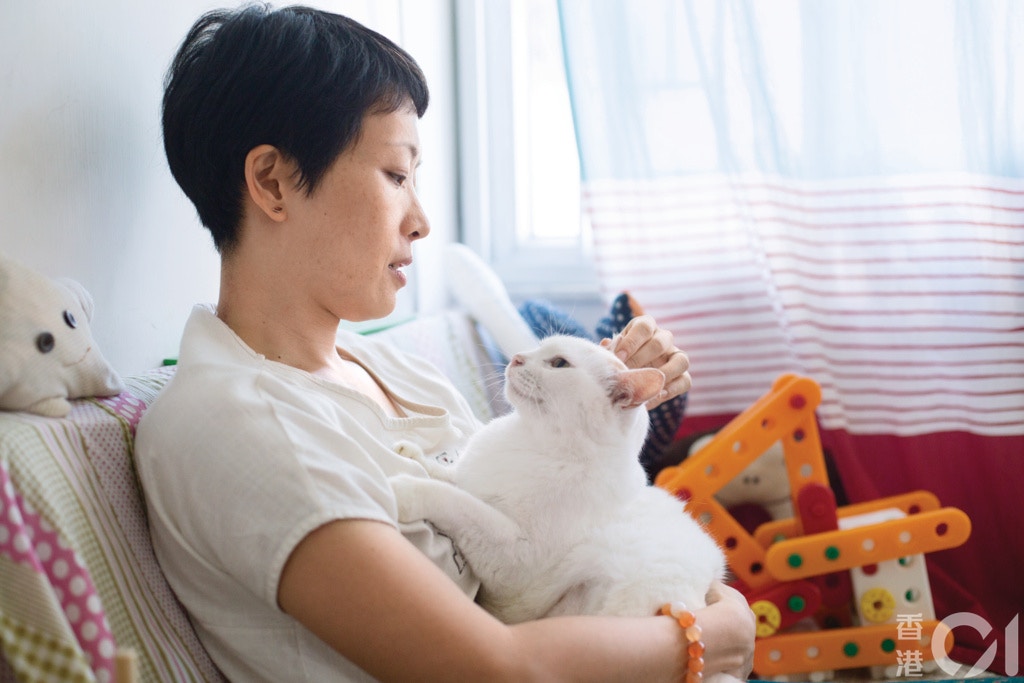 「喜歡寫作,關心動物」這八個字,是對張婉雯最簡潔又最準確的概括。(吳鍾坤攝) 「喜歡寫作,關心動物」這八個字,是對張婉雯最簡潔又最準確的概括。(吳鍾坤攝)