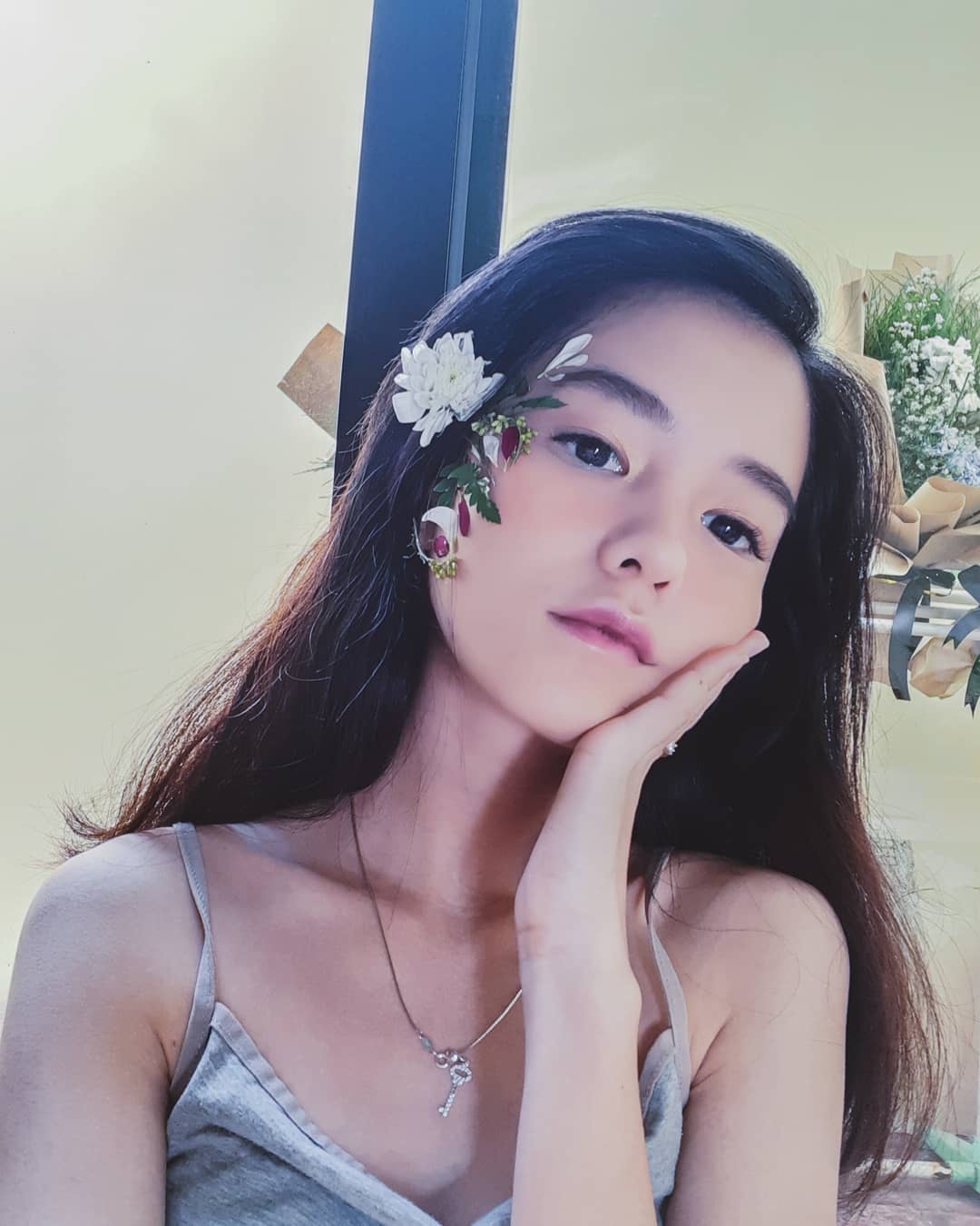 萊昂納多外貌甜美，膚色白裡透紅。（Instagram@leanna.leonardo圖片）