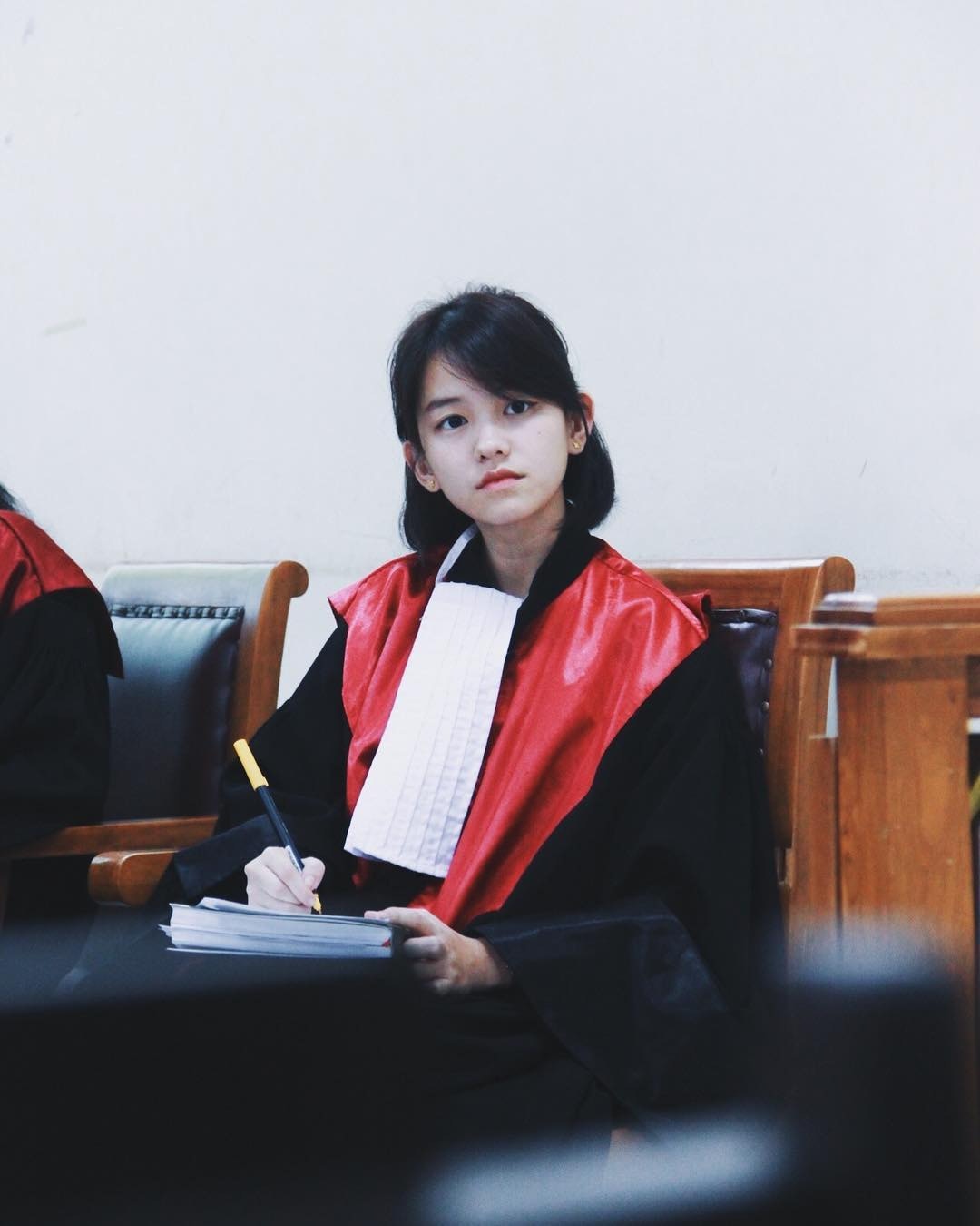 萊昂納多這些照片是她在法庭實習時拍攝。（Instagram@leanna.leonardo圖片）
