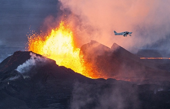 2014年冰島巴達本加火山爆發。學者認為或與冰層融化有關。(Getty Images) 2014年冰島巴達本加火山爆發。學者認為或與冰層融化有關。(Getty Images)