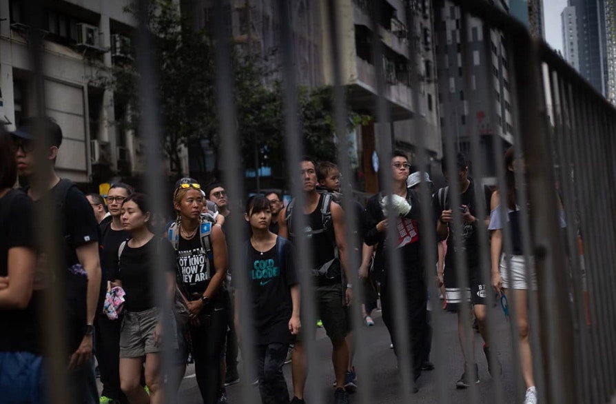 【外國勢力】英籍攝影師上前線 ：香港示威者比英人團結 KpbbvKYBc6-qO1b-hQJyxVsa9n1T_QojGaGP9Bmhj_Q