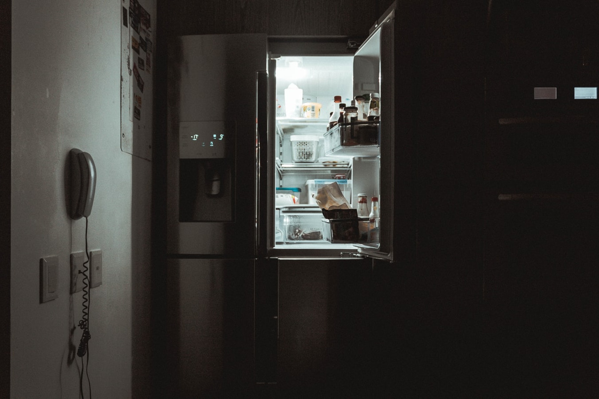 在購買食物前應先弄清楚保存方式。(nrd/unsplash) 在購買食物前應先弄清楚保存方式。(nrd/unsplash)