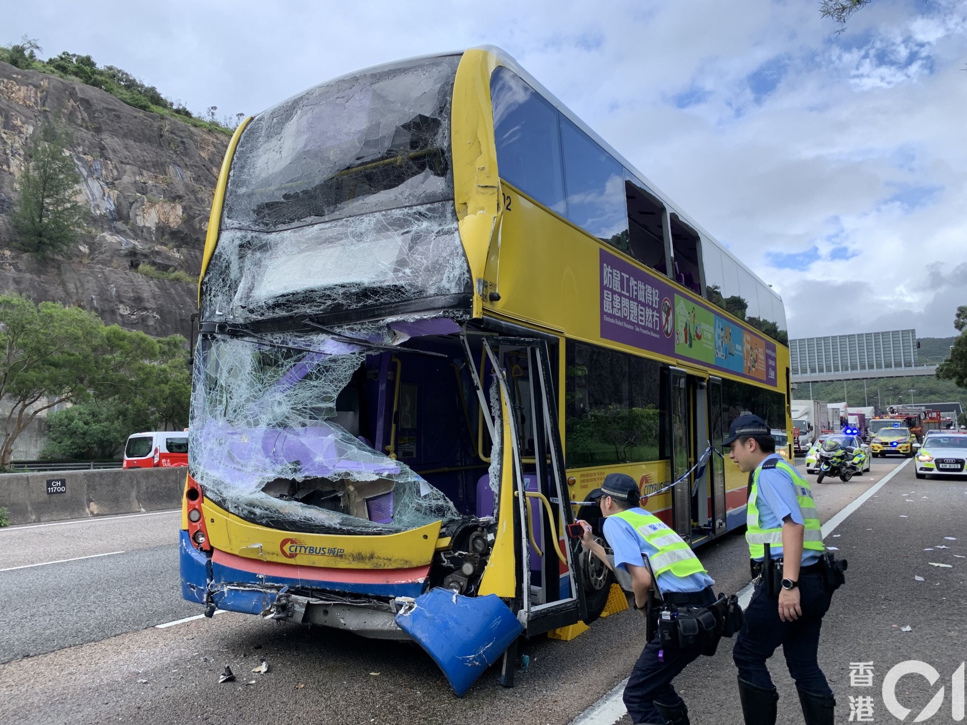 å¤§æ¬–è»Šç¦ è¿'æ±€ä¹æ©‹å…©å·´å£«ç›¸æ'ž77äººå‚·æ¶ˆé˜²çˆ†ä¸Šå±¤çŽ»ç'ƒæ‹¯æ•' é¦™æ¸¯01 çªç™¼