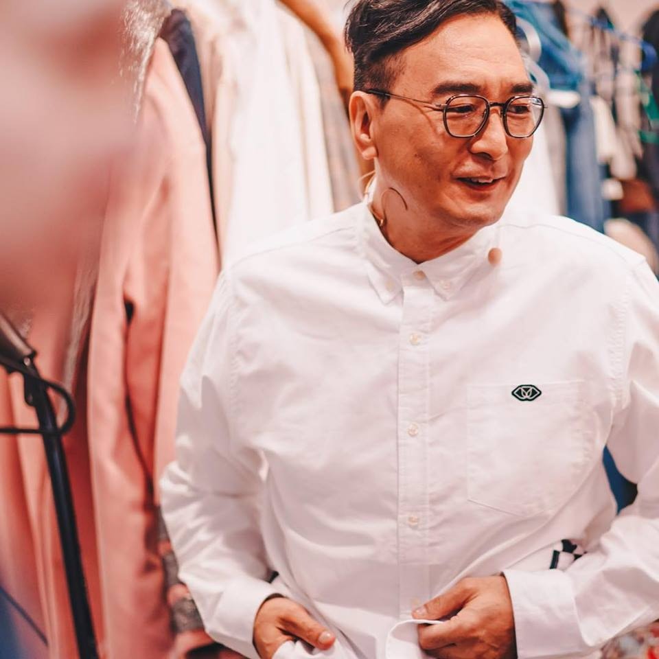 鄒凱光出黑Tee賺錢被質疑食「人血饅頭」:我出啲Tee係想開心! | LIHKG 討論區