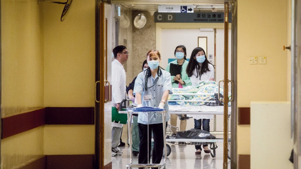 港英「黃金年代」背後 充滿陰影的社會問題 港英「黃金年代」背後 充滿陰影的社會問題