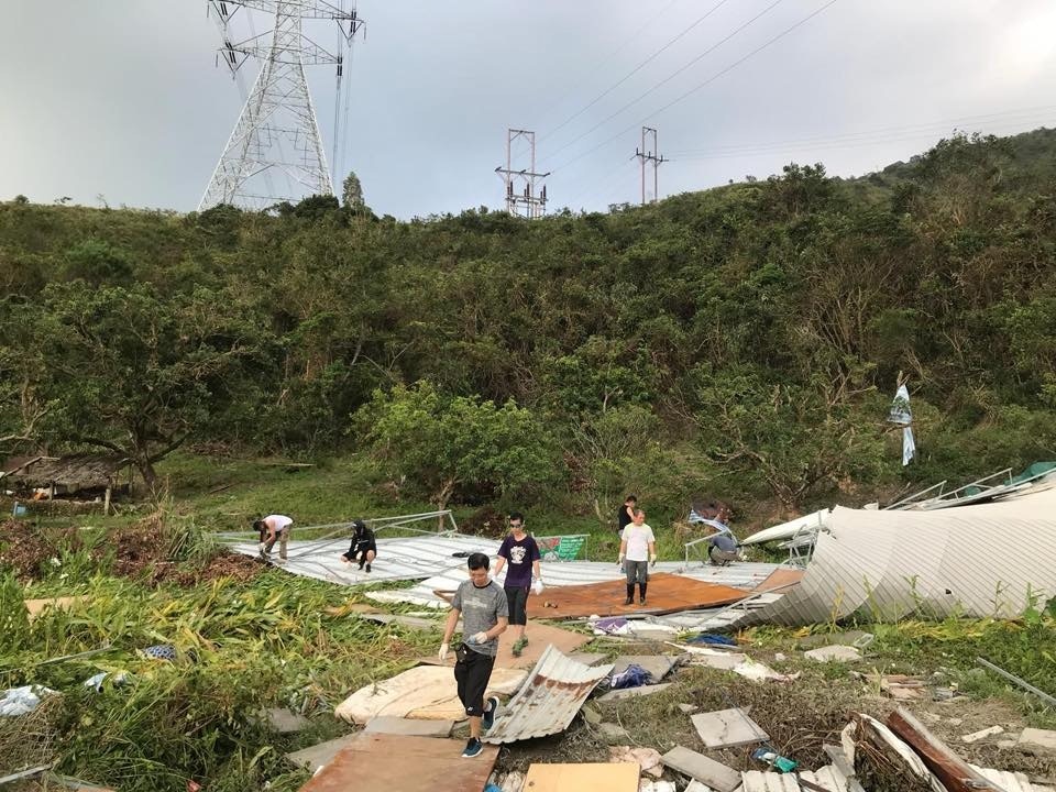 「老有所依動物村」院舍可謂面目全非,整個收容所在暴風之下夷為平地,所有設施被嚴重毀壞。(老有所依動物村) 「老有所依動物村」院舍可謂面目全非,整個收容所在暴風之下夷為平地,所有設施被嚴重毀壞。(老有所依動物村)