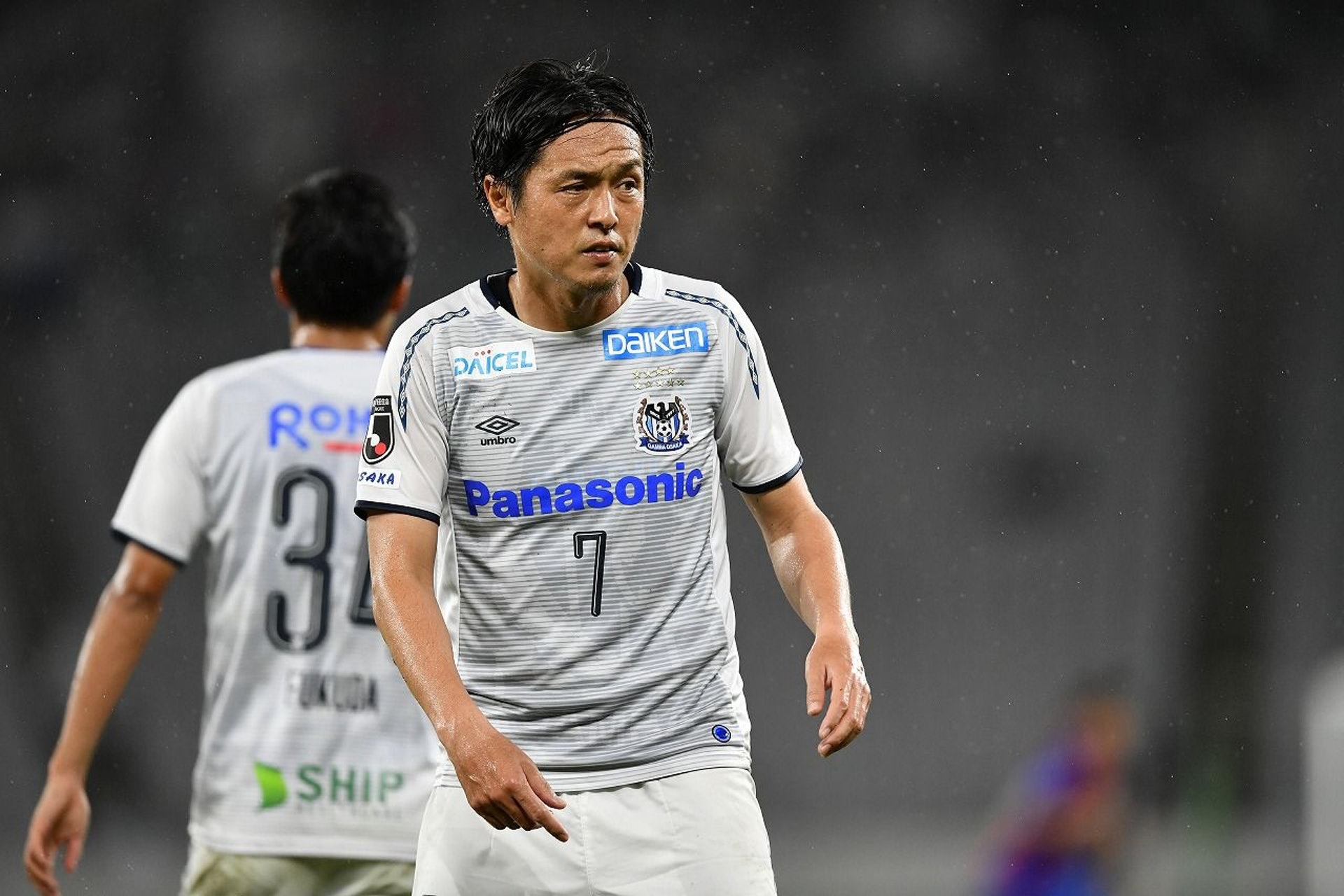 J League 遠藤保仁創日本球員上陣紀錄39歲未言休盼回國家隊 香港01 即時體育 J League 遠藤保仁創日本球員上陣紀錄39歲未言休盼回國家隊 香港01 即時體育