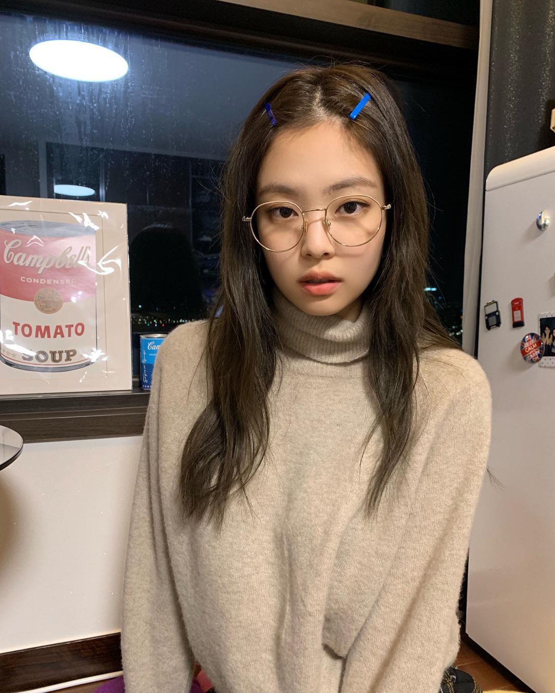 學生妹Look。(IG@jennierubyjane) 學生妹Look。(IG@jennierubyjane)
