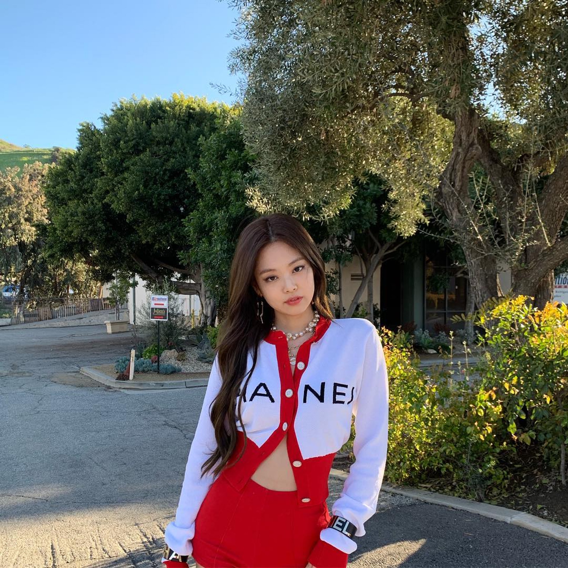 小蠻腰。(IG@jennierubyjane) 小蠻腰。(IG@jennierubyjane)