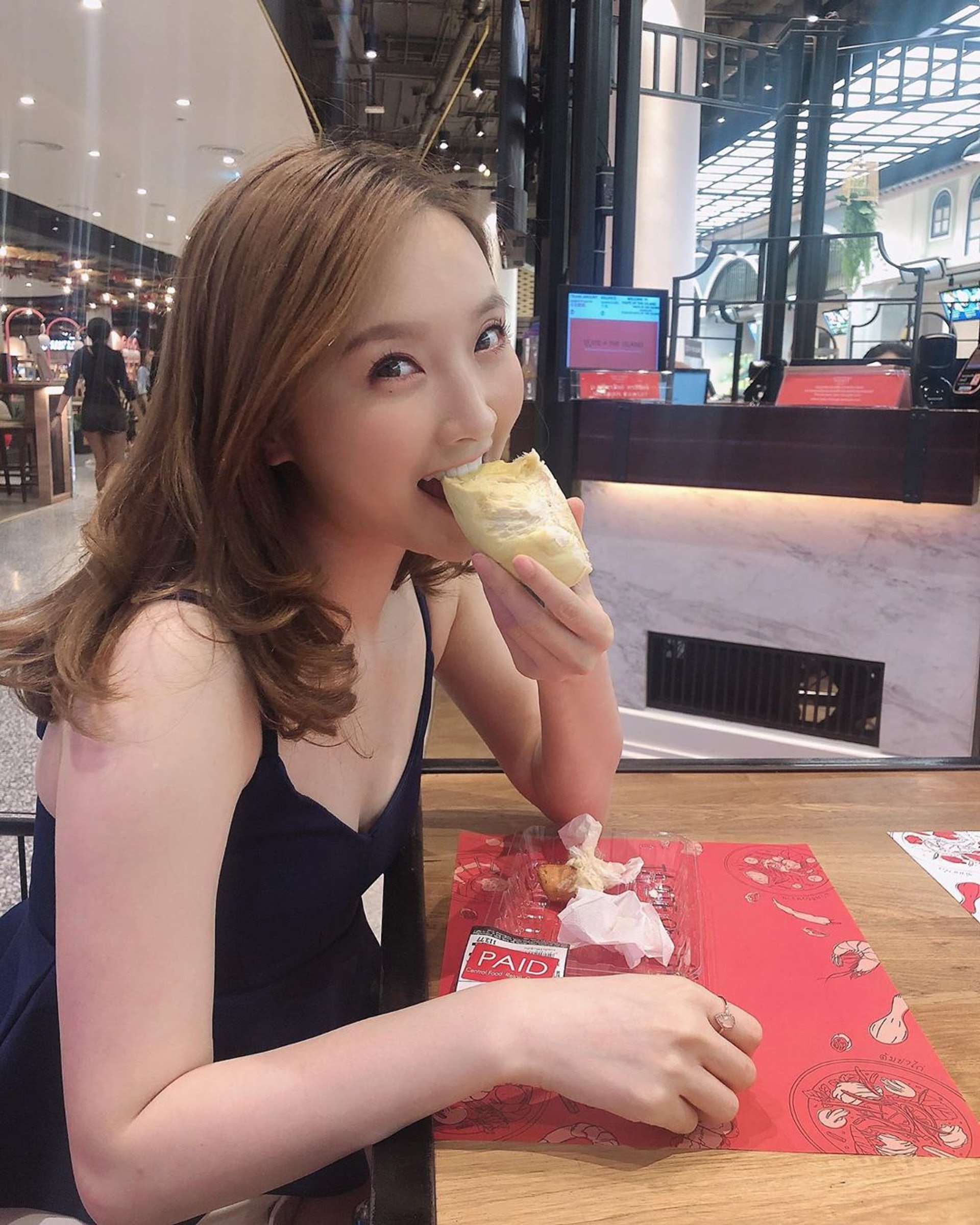 原來Mag鍾意食榴槤。(IG@maglam_圖片) 原來Mag鍾意食榴槤。(IG@maglam_圖片)