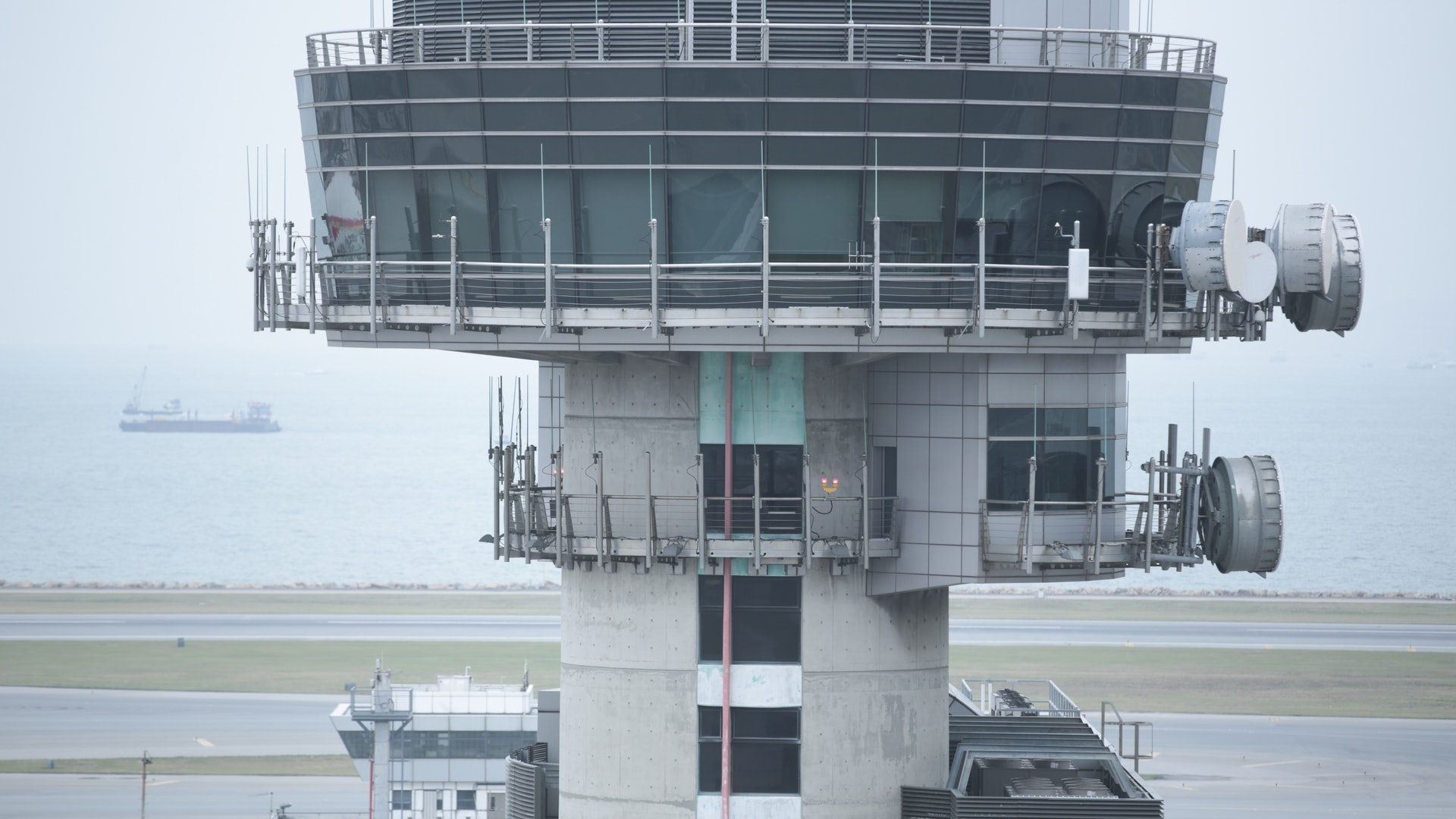 新空管被指啟用前已有問題仍強推 民航處長否認指控 新空管被指啟用前已有問題仍強推 民航處長否認指控