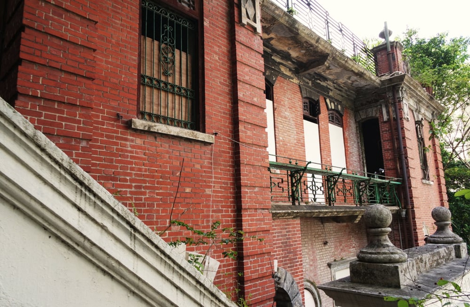 南固臺在1999年12月被改列為一級歷史建築。