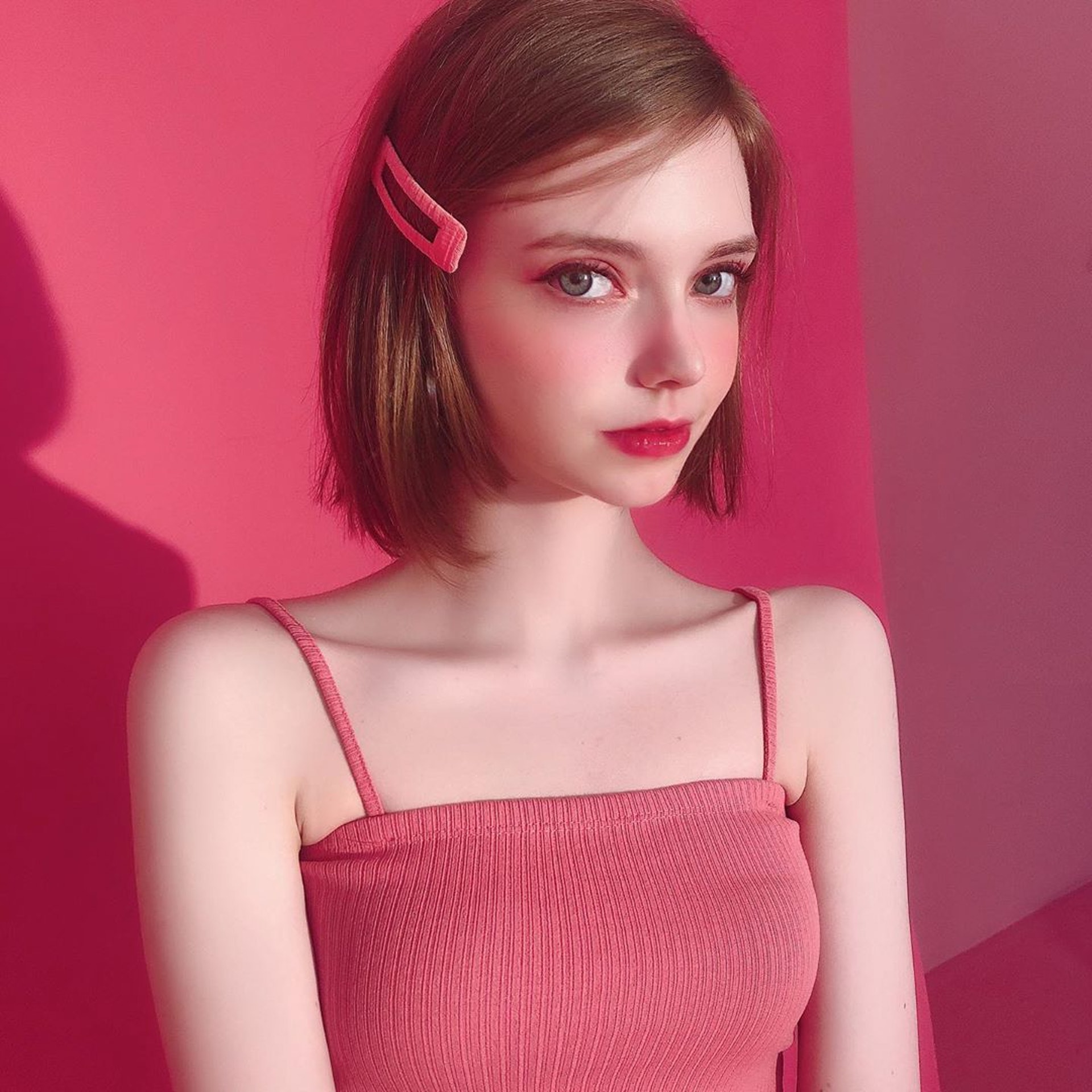 Chloe雖然只有1.66米高,但纖細身形令她有視覺上有高挑的感覺。(ig「chuu__chloe」圖片) Chloe雖然只有1.66米高,但纖細身形令她有視覺上有高挑的感覺。(ig「chuu__chloe」圖片)