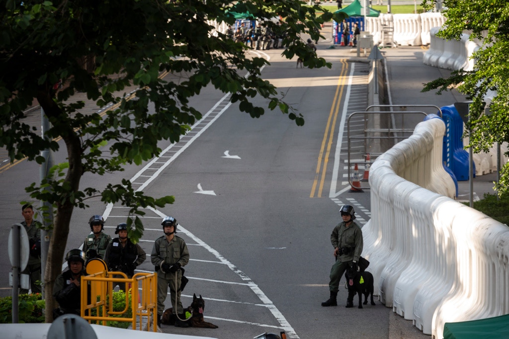 警方多次帶同警犬於示威地點執勤。(資料圖片) 警方多次帶同警犬於示威地點執勤。(資料圖片)