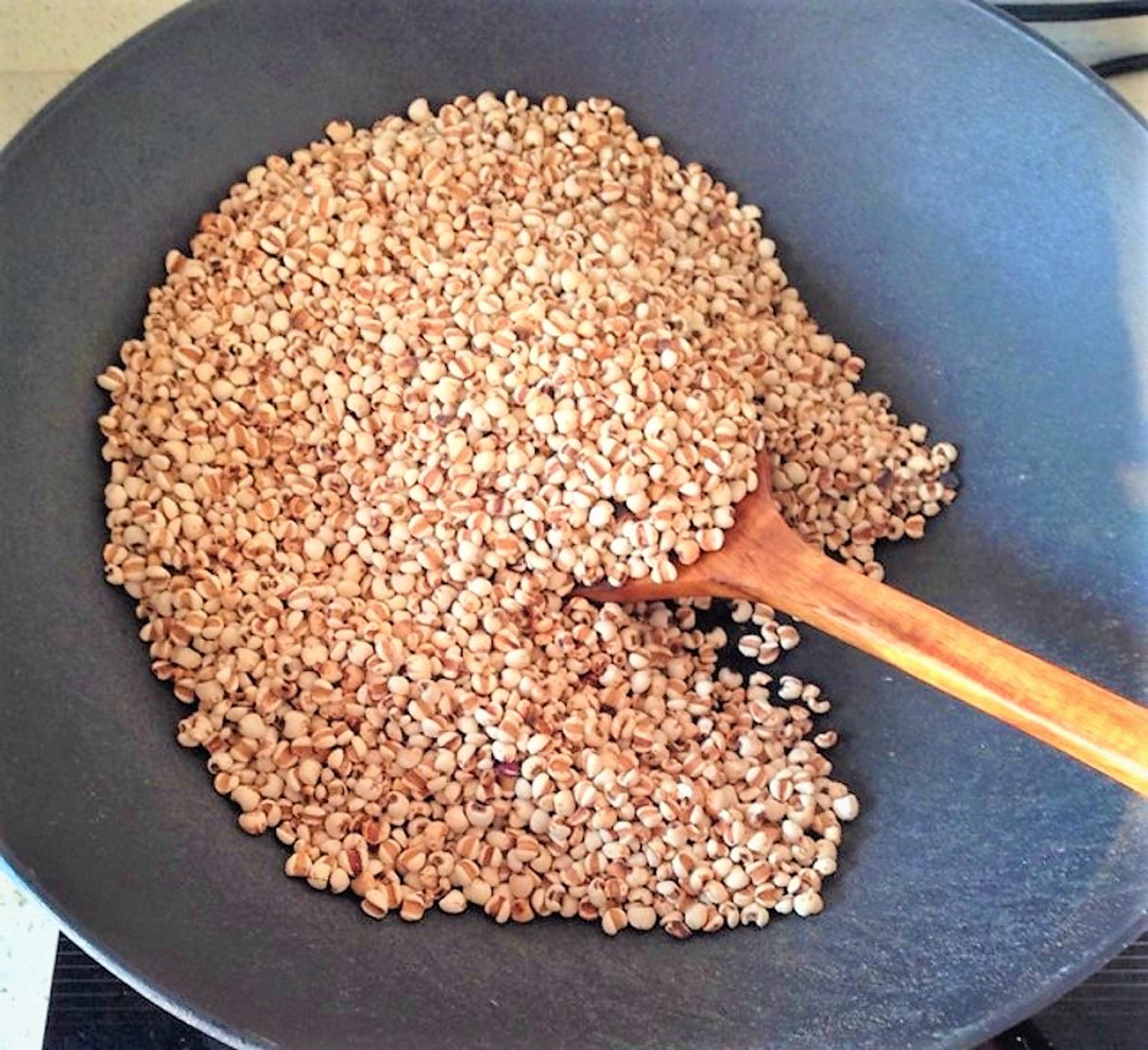 3.煮法錯了︳赤小豆及薏米難煮爛，宜用溫水浸泡2小時後再煮，否則營養成分難出，如沒有時間浸泡，可以多煮半小時。（網上圖片）