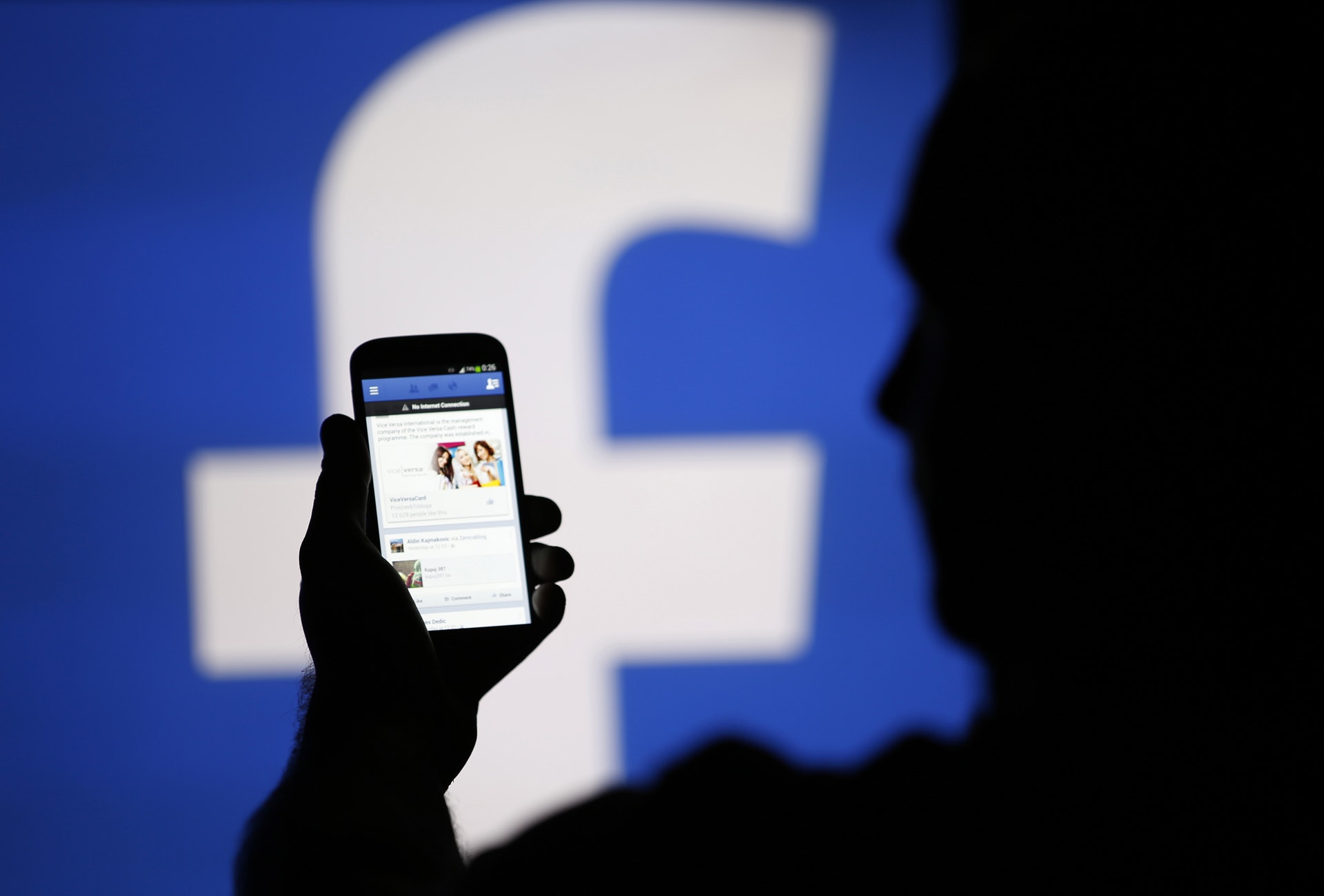 為了打擊假新聞,德國有議員呼籲聯邦政府強制要求Facebook刪除假新聞。(路透社) 為了打擊假新聞,德國有議員呼籲聯邦政府強制要求Facebook刪除假新聞。(路透社)