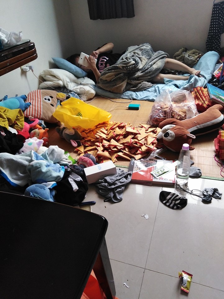 有網友曾在爆怨公社Po出經過「租客洗禮」的房間凌亂情況，大呻包租公唔易做（fb群組「爆怨公社」圖片）