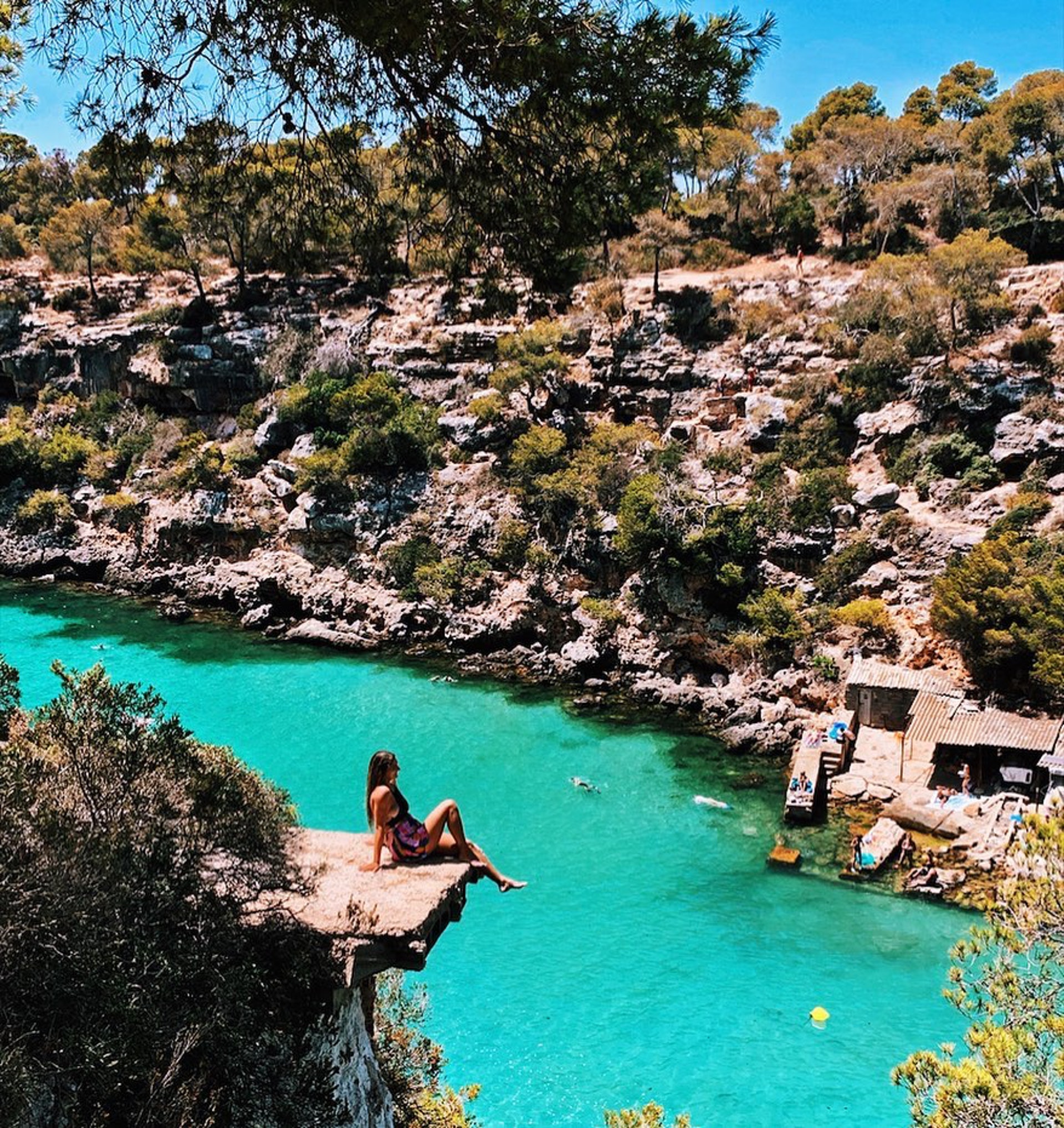 西班牙馬略卡島遊客達1,000萬人次,當地居民也向政府請願,希望減少遊客人數。(IG@jessicaesga)