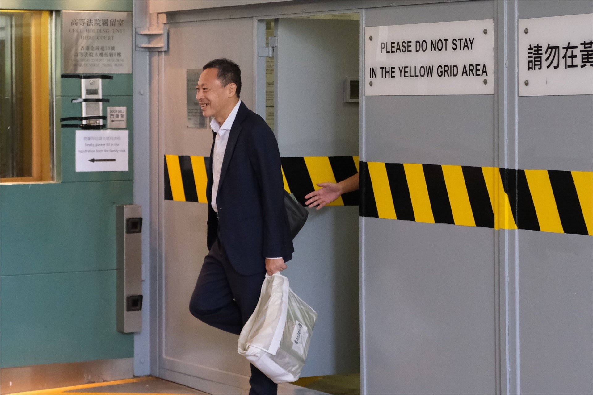 戴耀廷獲准以10萬元現金保釋外出。(盧翊銘攝) 戴耀廷獲准以10萬元現金保釋外出。(盧翊銘攝)