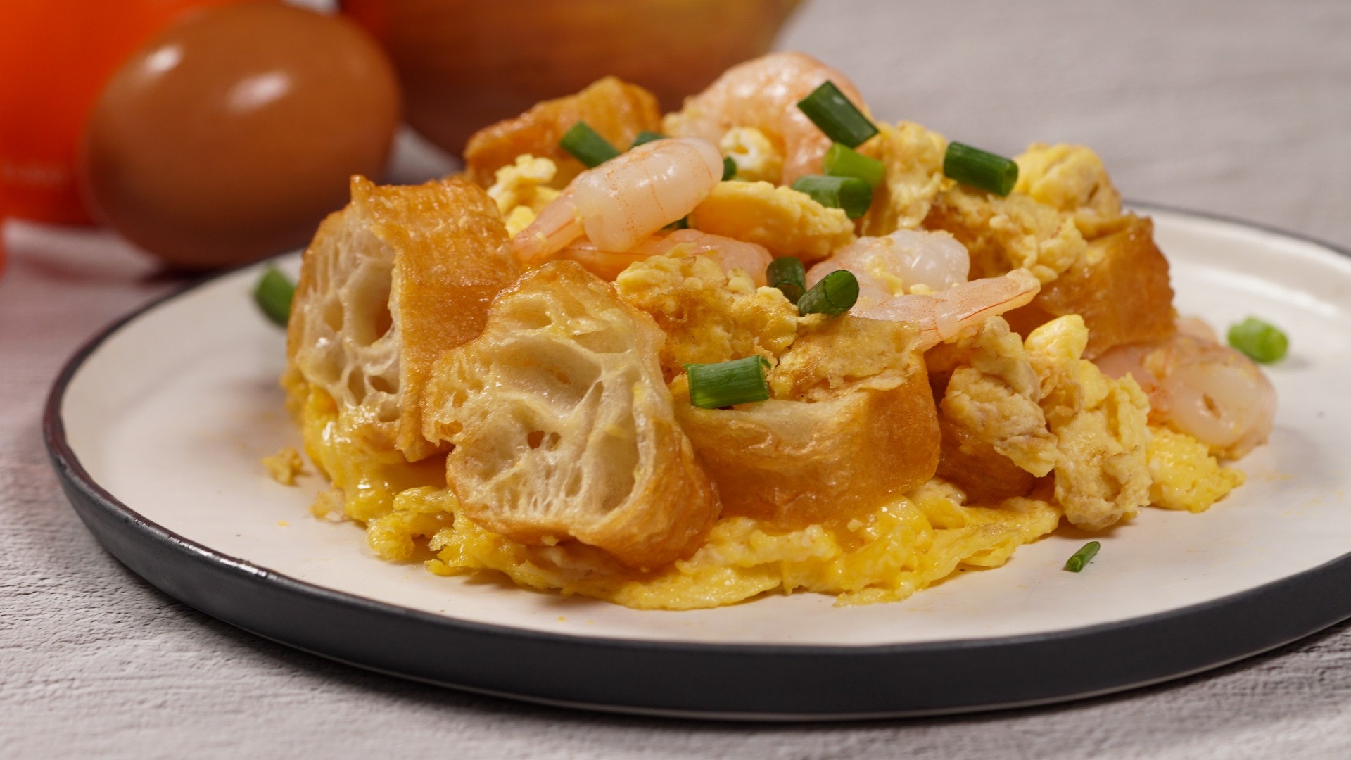 【炒蛋食譜】鬼馬蝦仁炒蛋懷舊家常菜變奏版 加魚露鮮香回甘! 【炒蛋食譜】鬼馬蝦仁炒蛋懷舊家常菜變奏版 加魚露鮮香回甘!