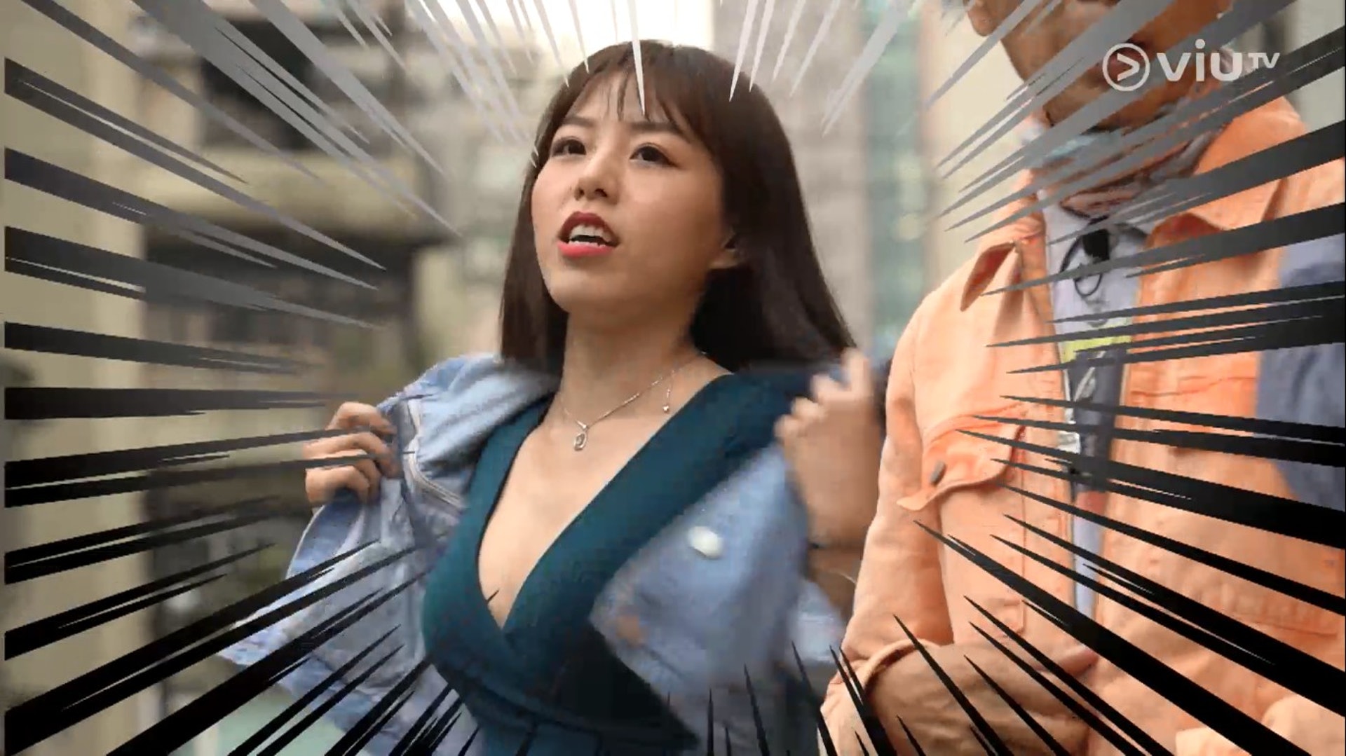 Ruby自稱好熱要除外套。(ViuTV《臺灣文西Only You》畫面) Ruby自稱好熱要除外套。(ViuTV《臺灣文西Only You》畫面)