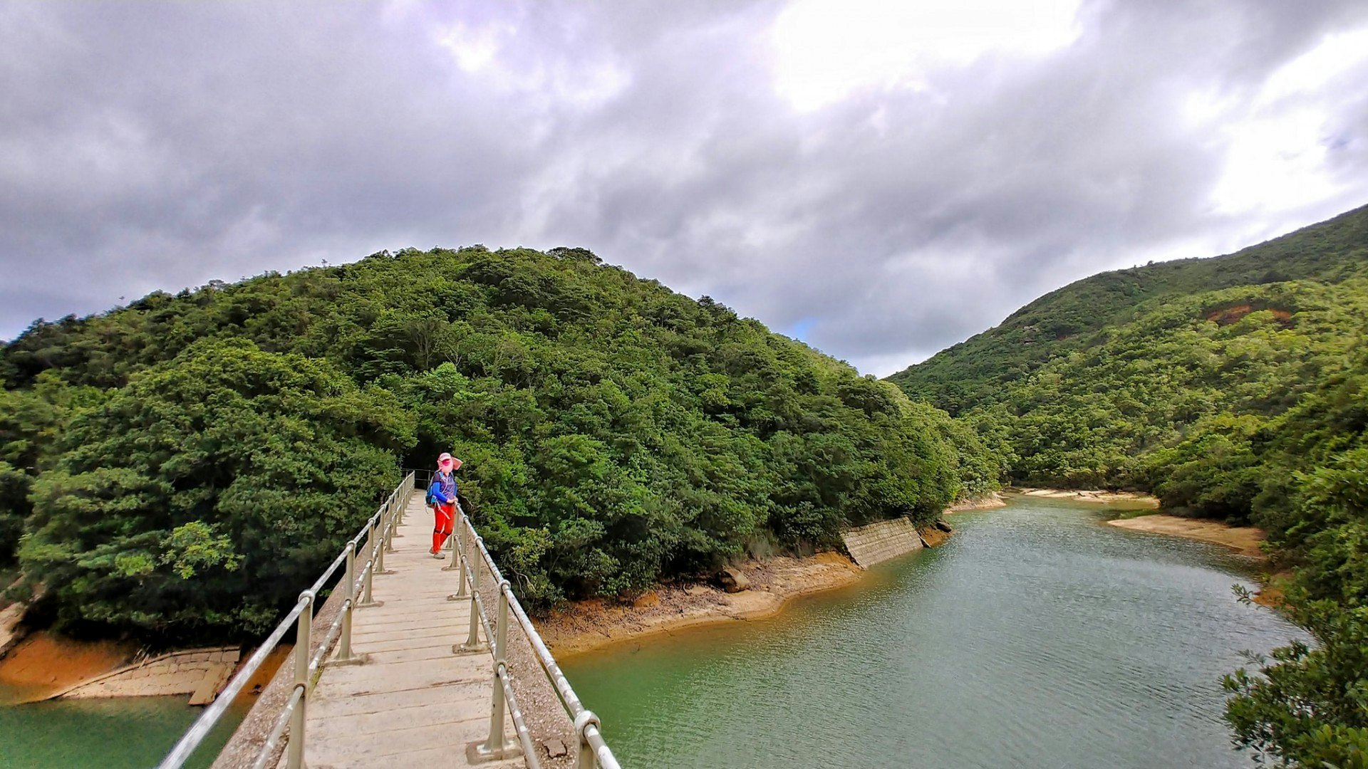 【夏天行山路線】大潭水塘靚景又有古蹟打卡 輕鬆易行啱一家大細 【夏天行山路線】大潭水塘靚景又有古蹟打卡 輕鬆易行啱一家大細